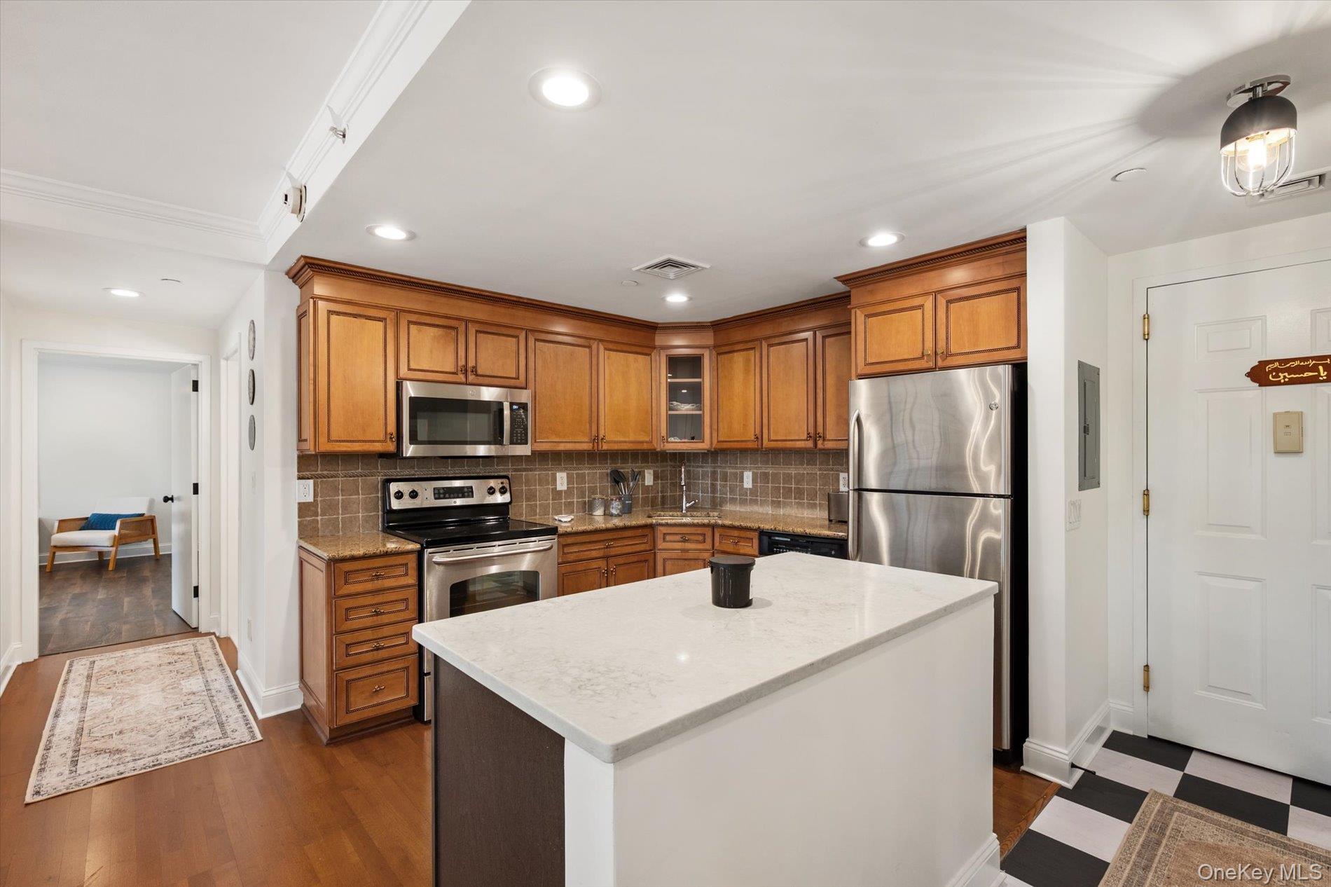 242 Maple Avenue Unit: 308