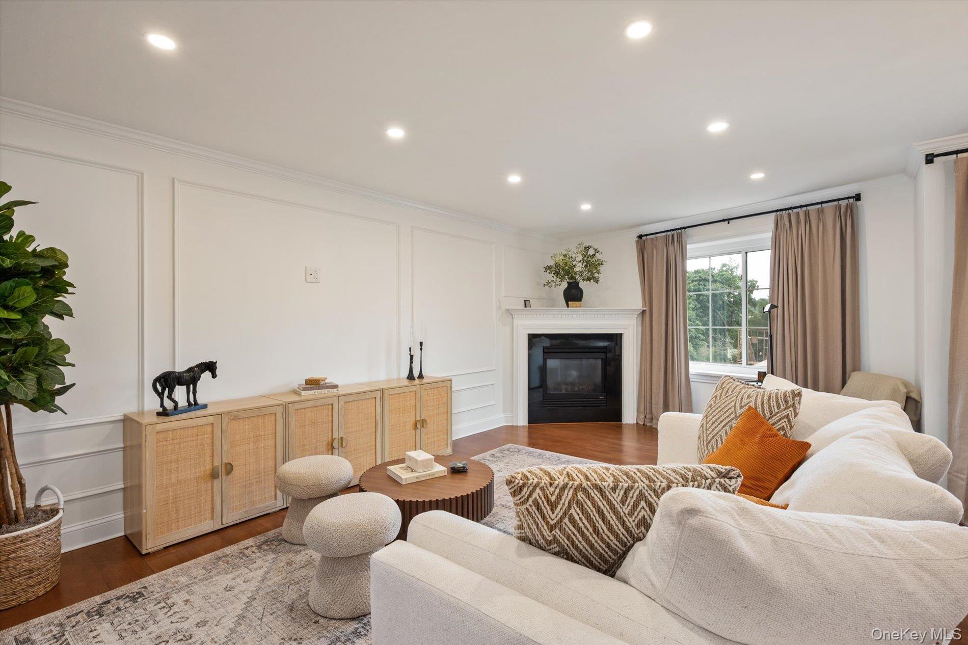 242 Maple Avenue Unit: 308