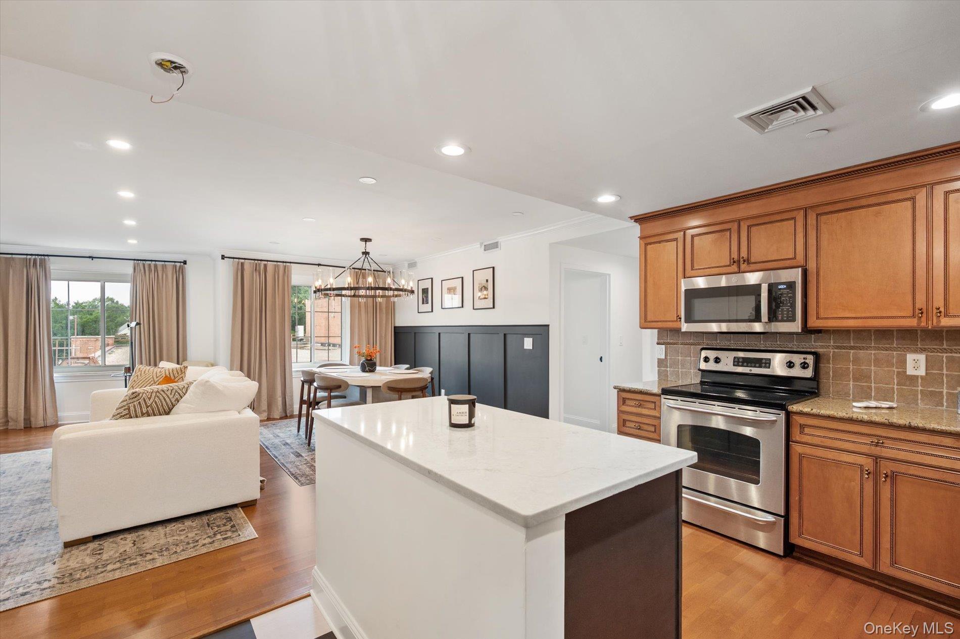 242 Maple Avenue Unit: 308