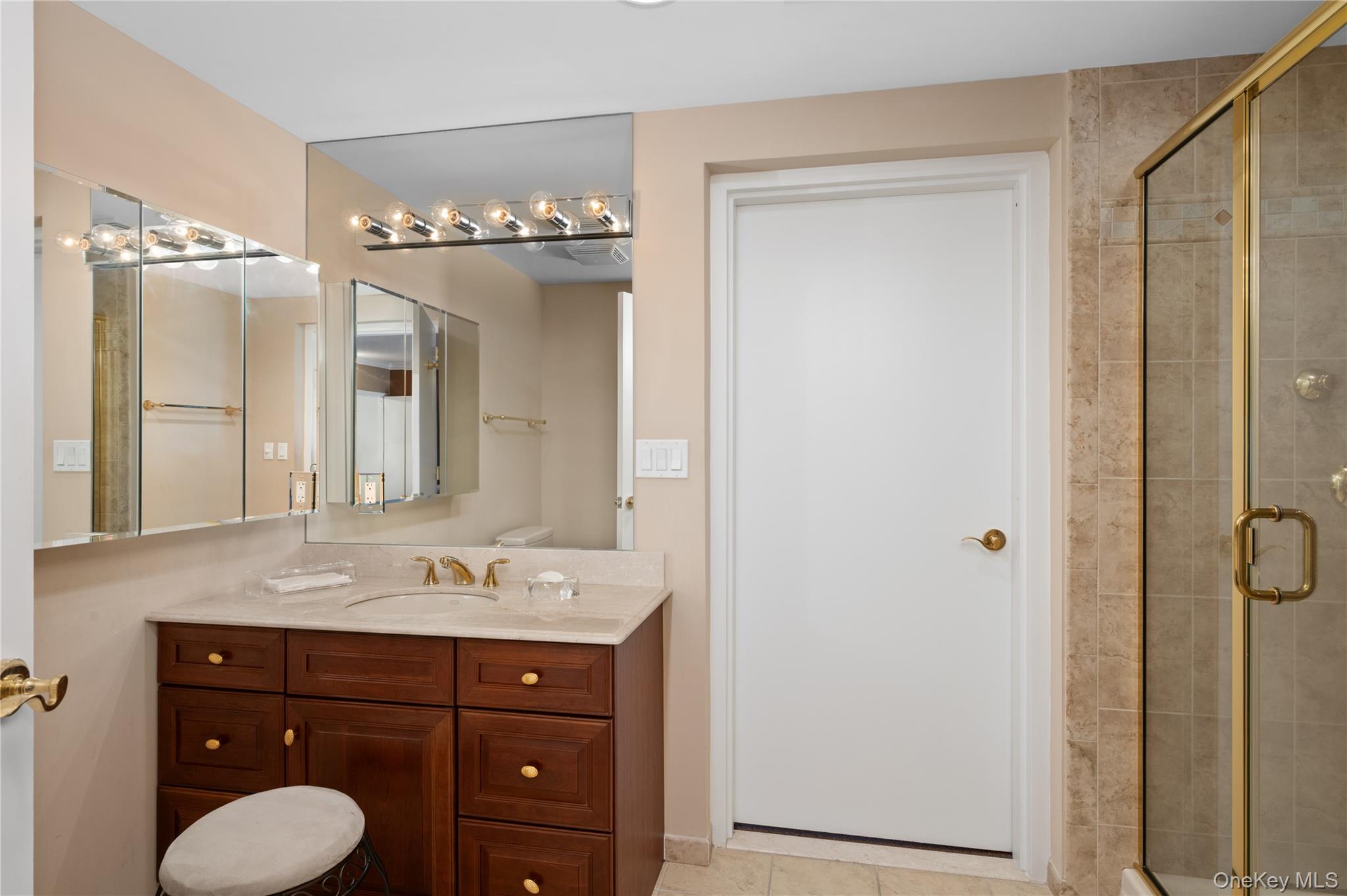 242 Maple Avenue Unit: 502