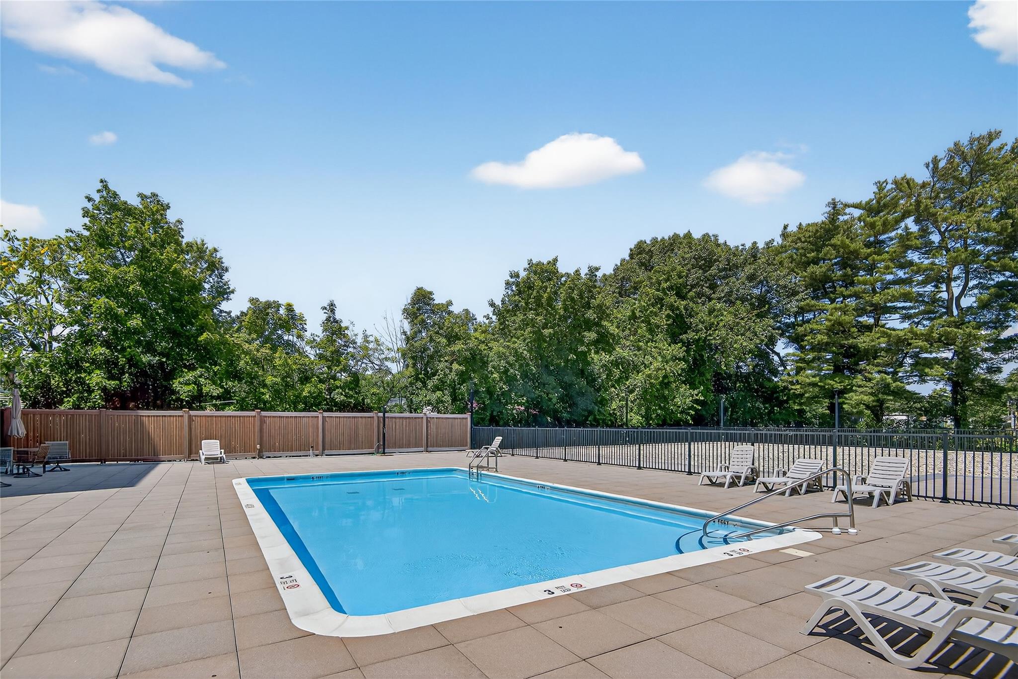 175 Maple Avenue Unit: 5G