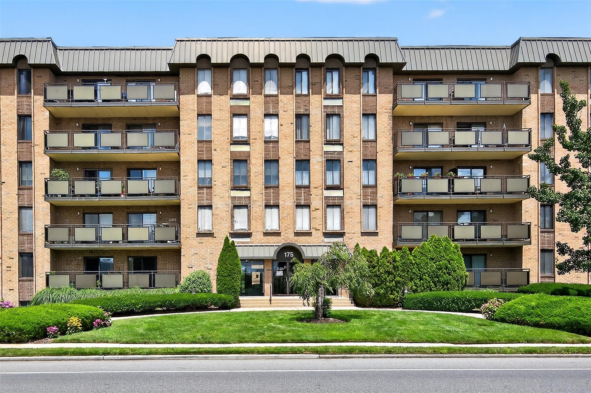 175 Maple Avenue Unit: 5G