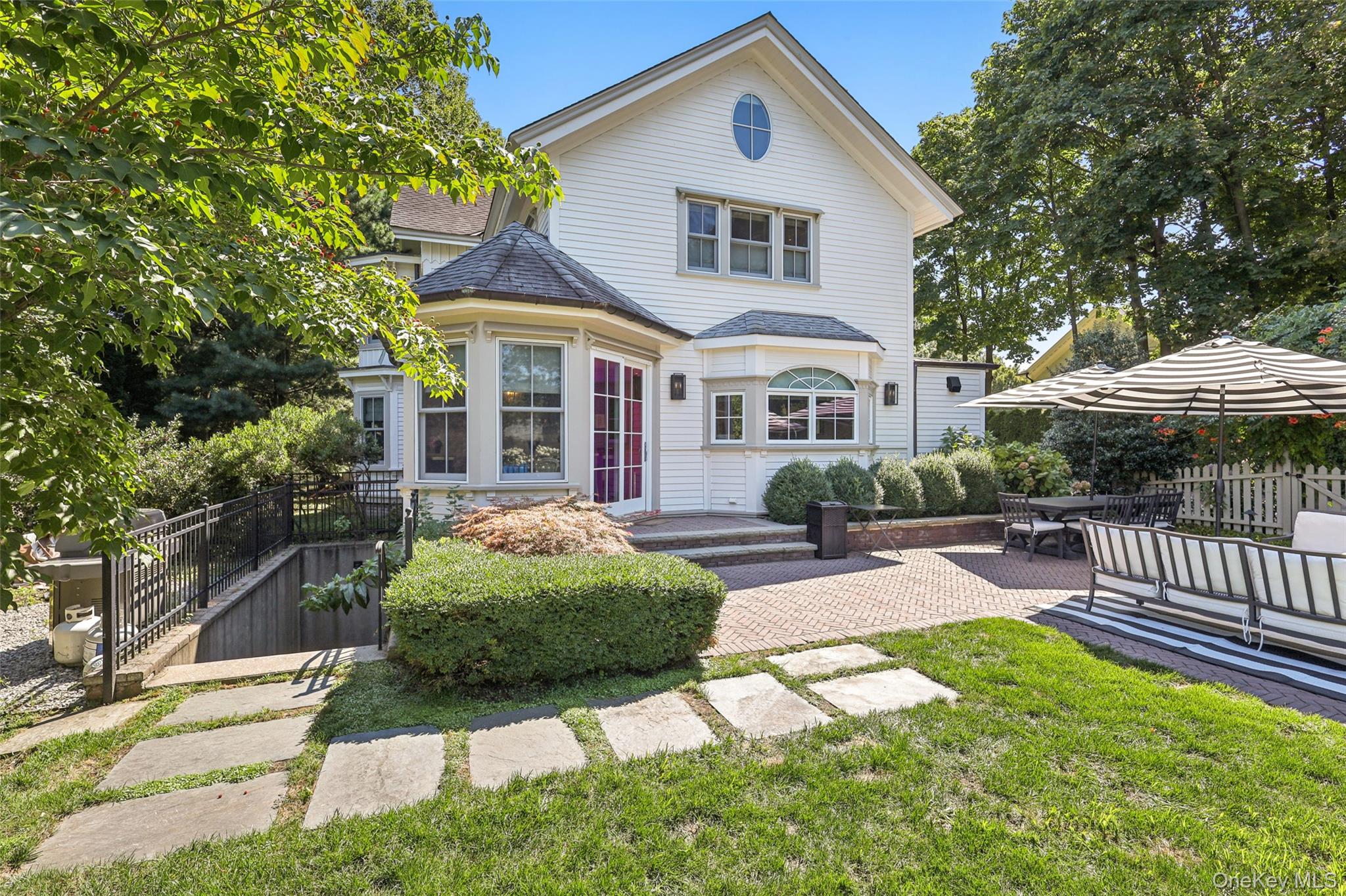 19 E Williston Avenue