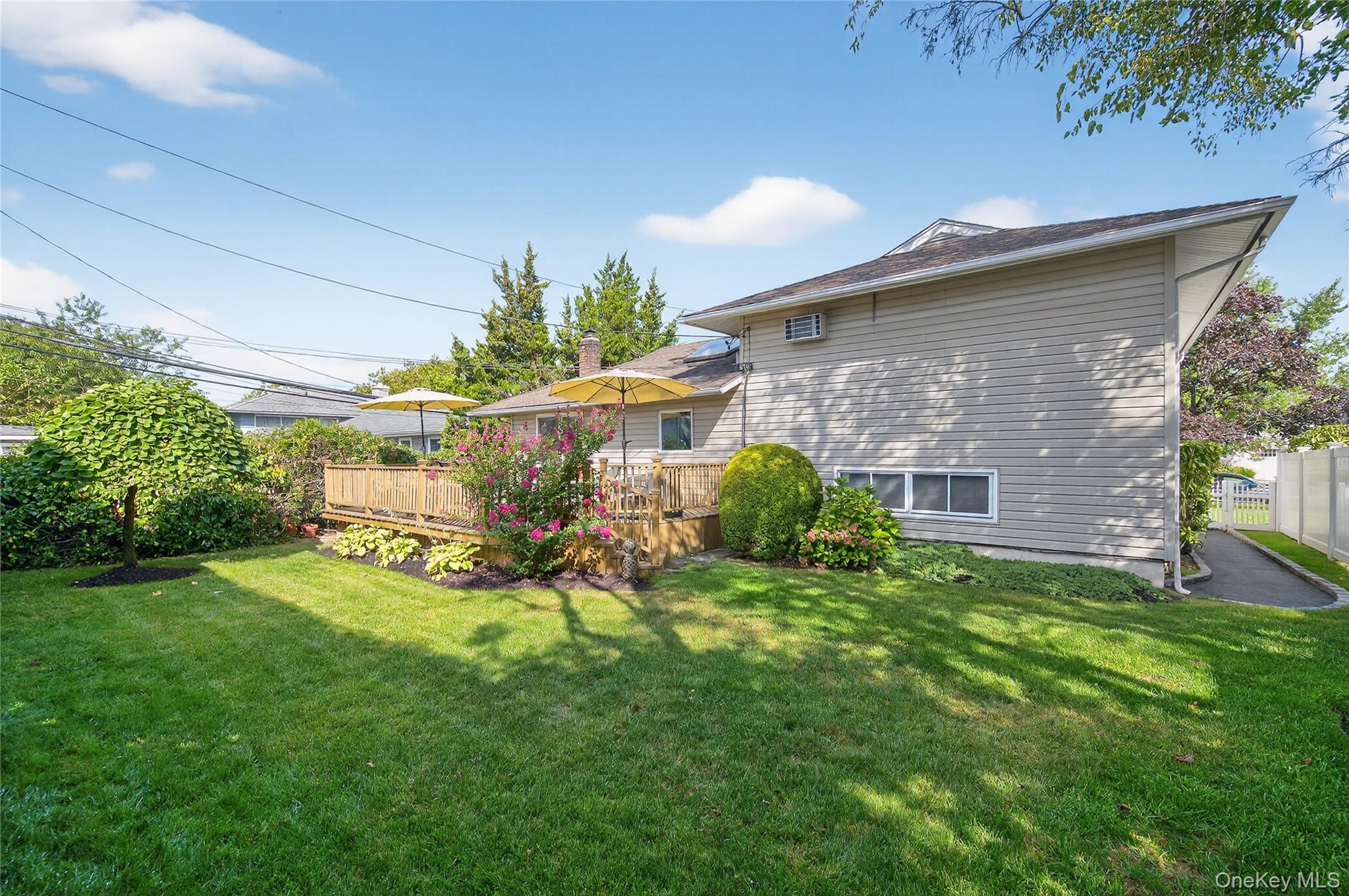 1508 Sylvia Lane