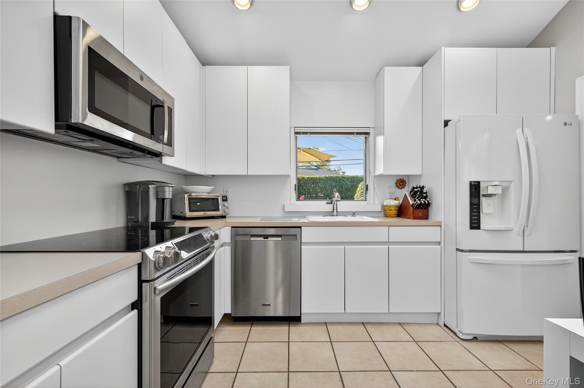 1508 Sylvia Lane