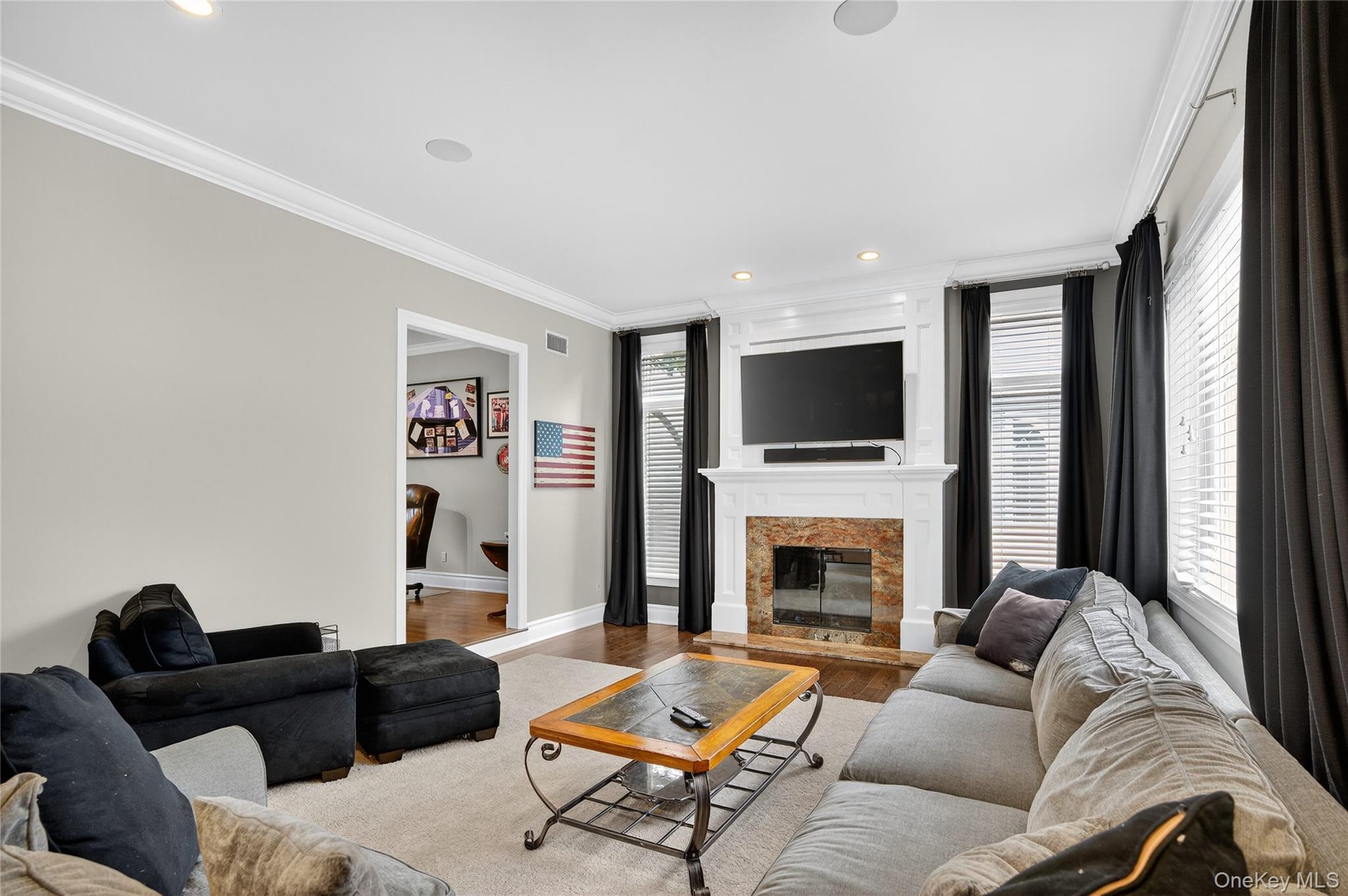 65 Oriole Way