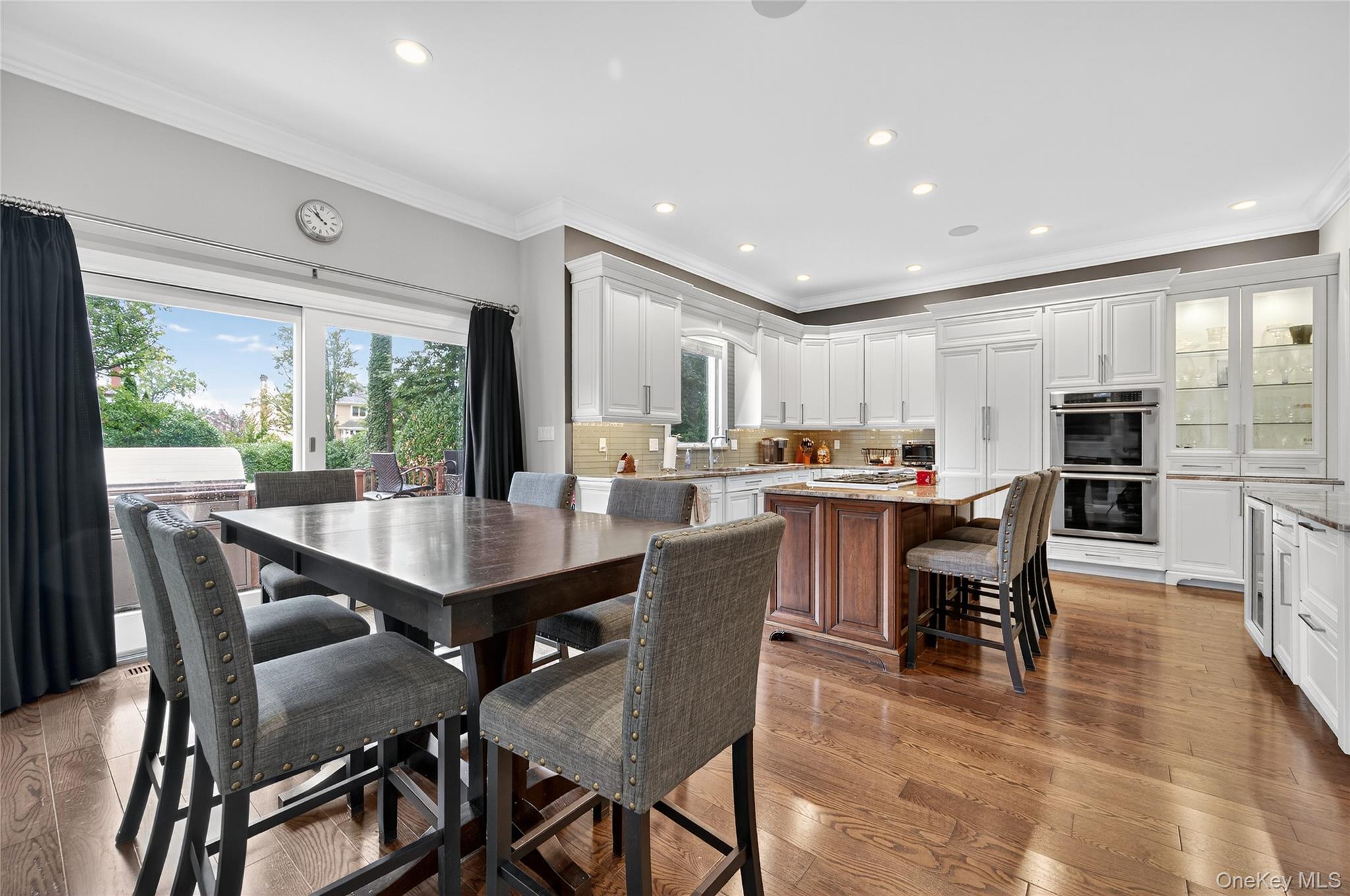 65 Oriole Way