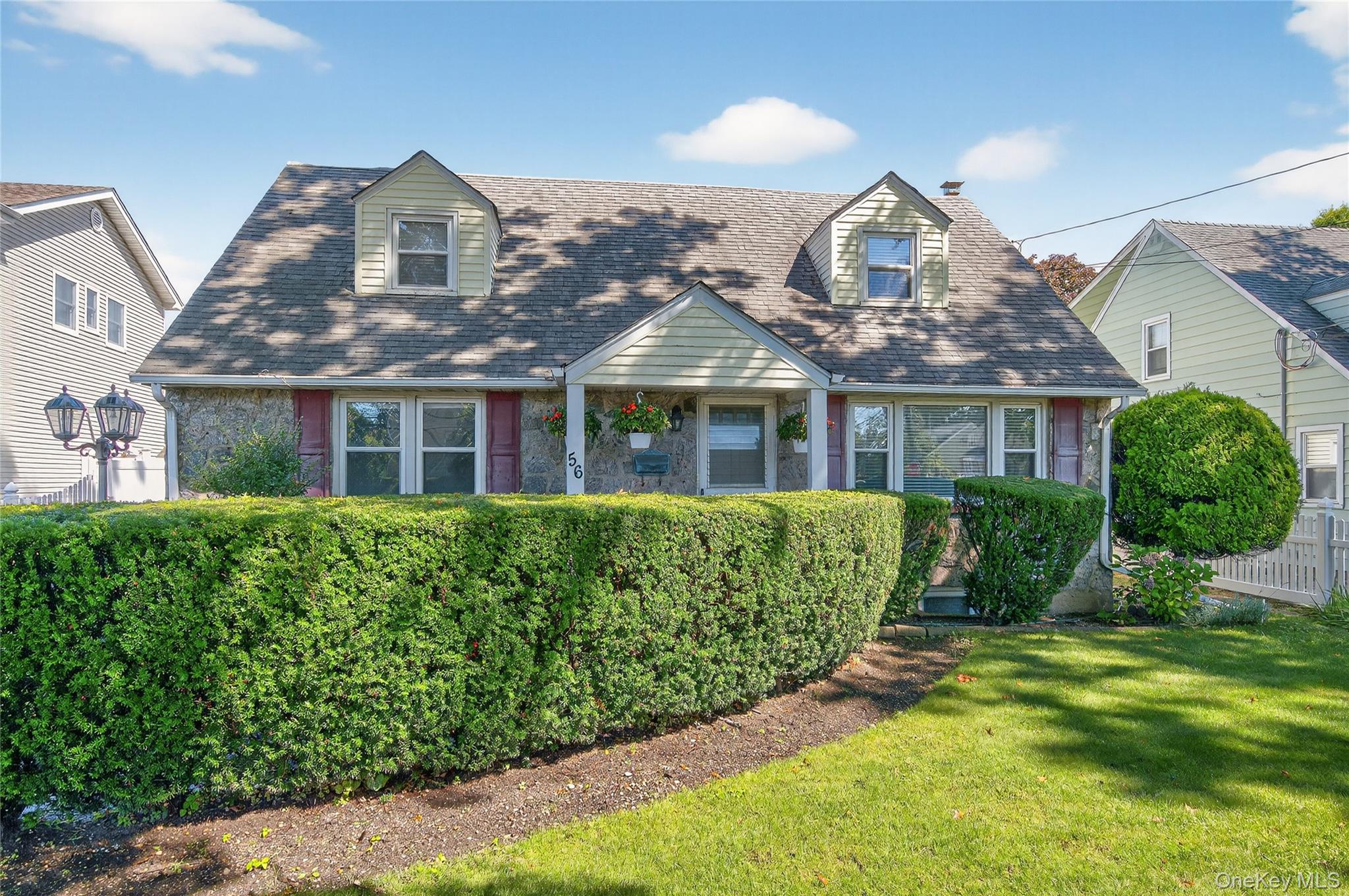 56 Ellison Avenue Unit: 1st Fl