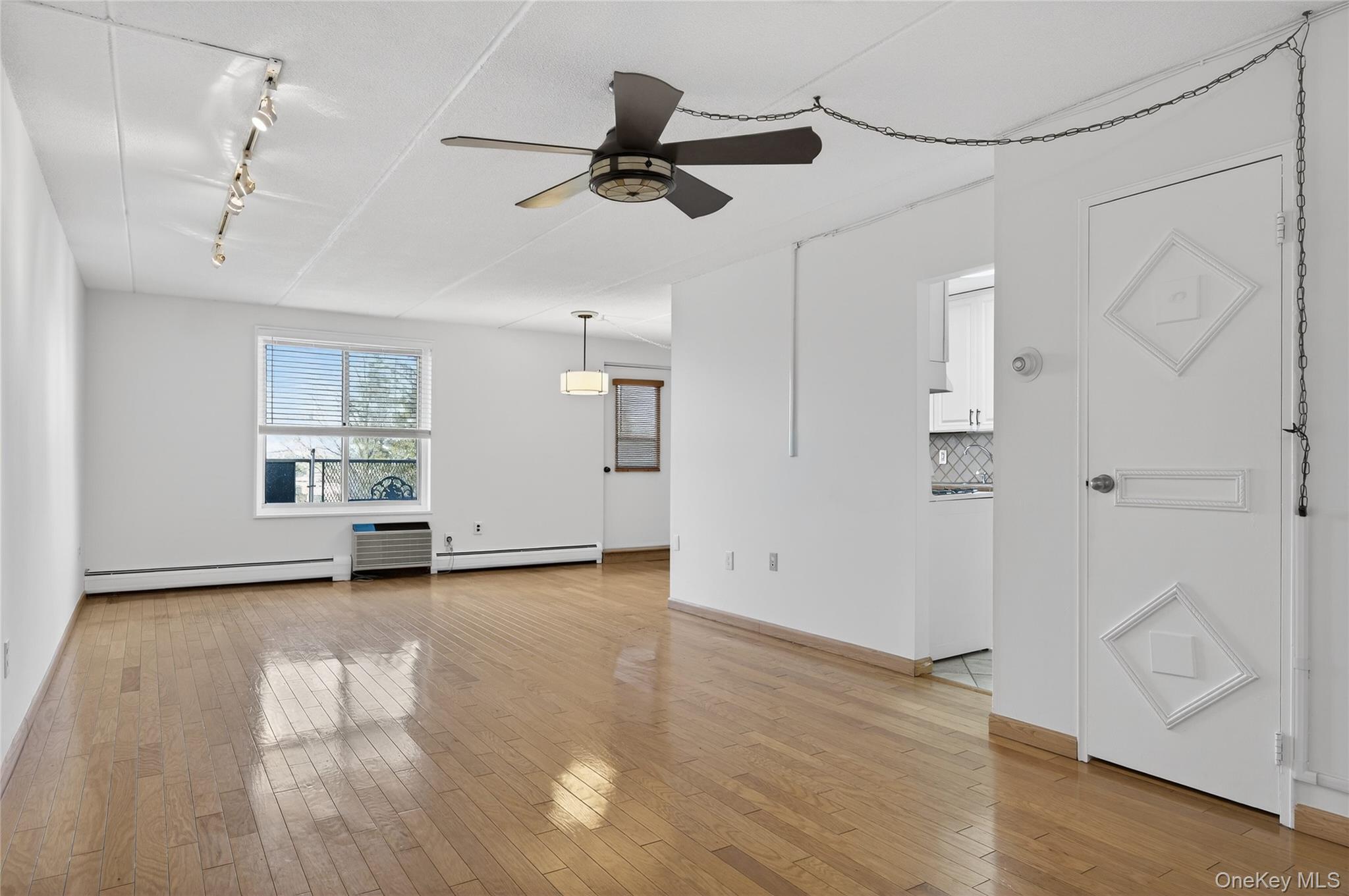 135 Post Avenue Unit: 5T