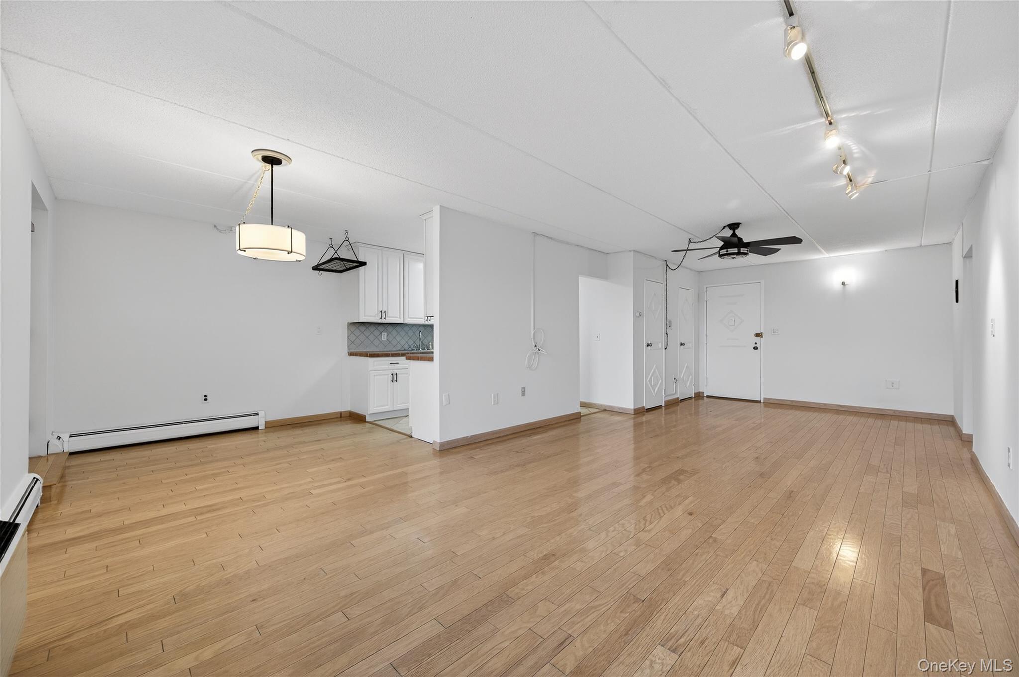 135 Post Avenue Unit: 5T