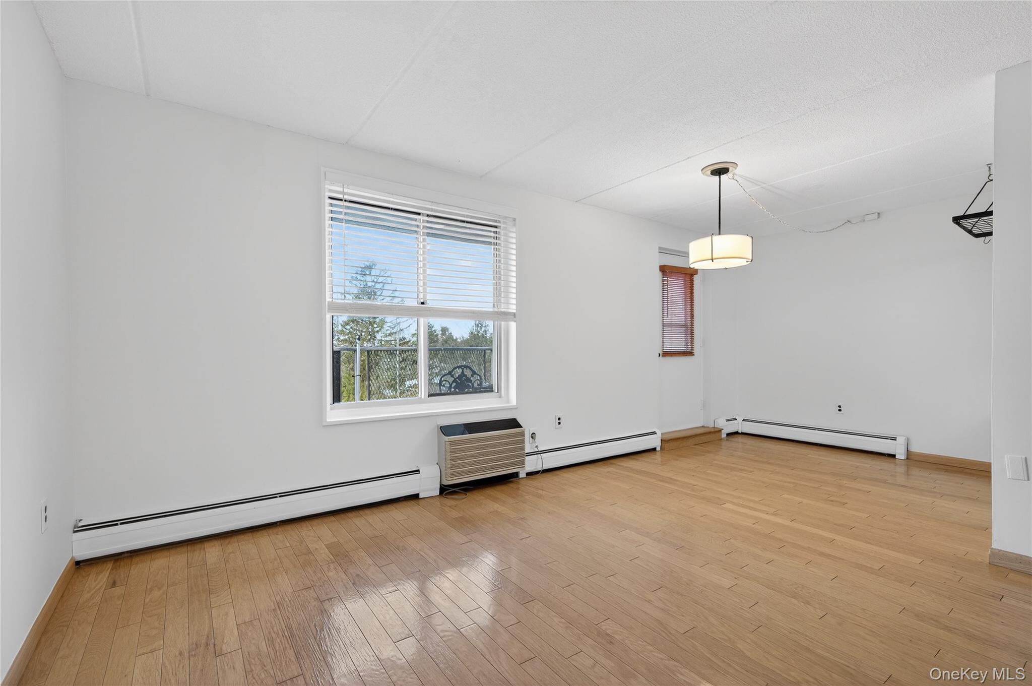 135 Post Avenue Unit: 5T