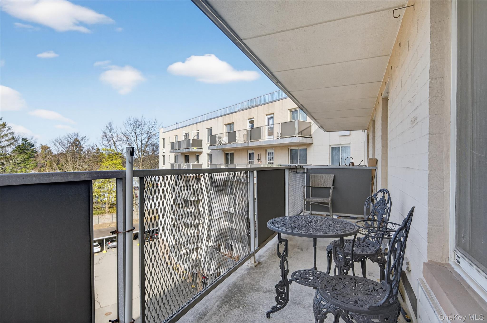 135 Post Avenue Unit: 5T