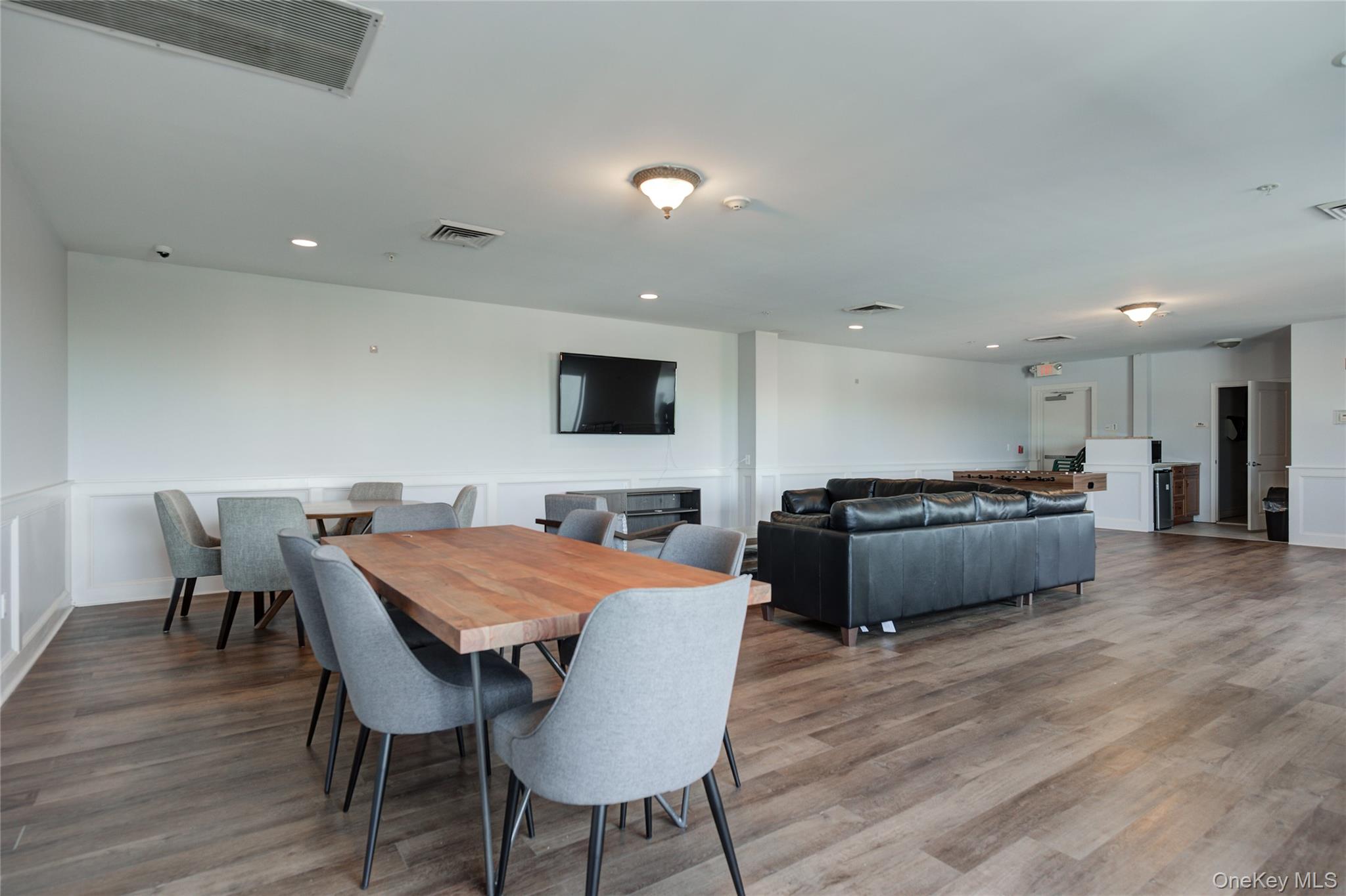 130 Post Avenue Unit: 303