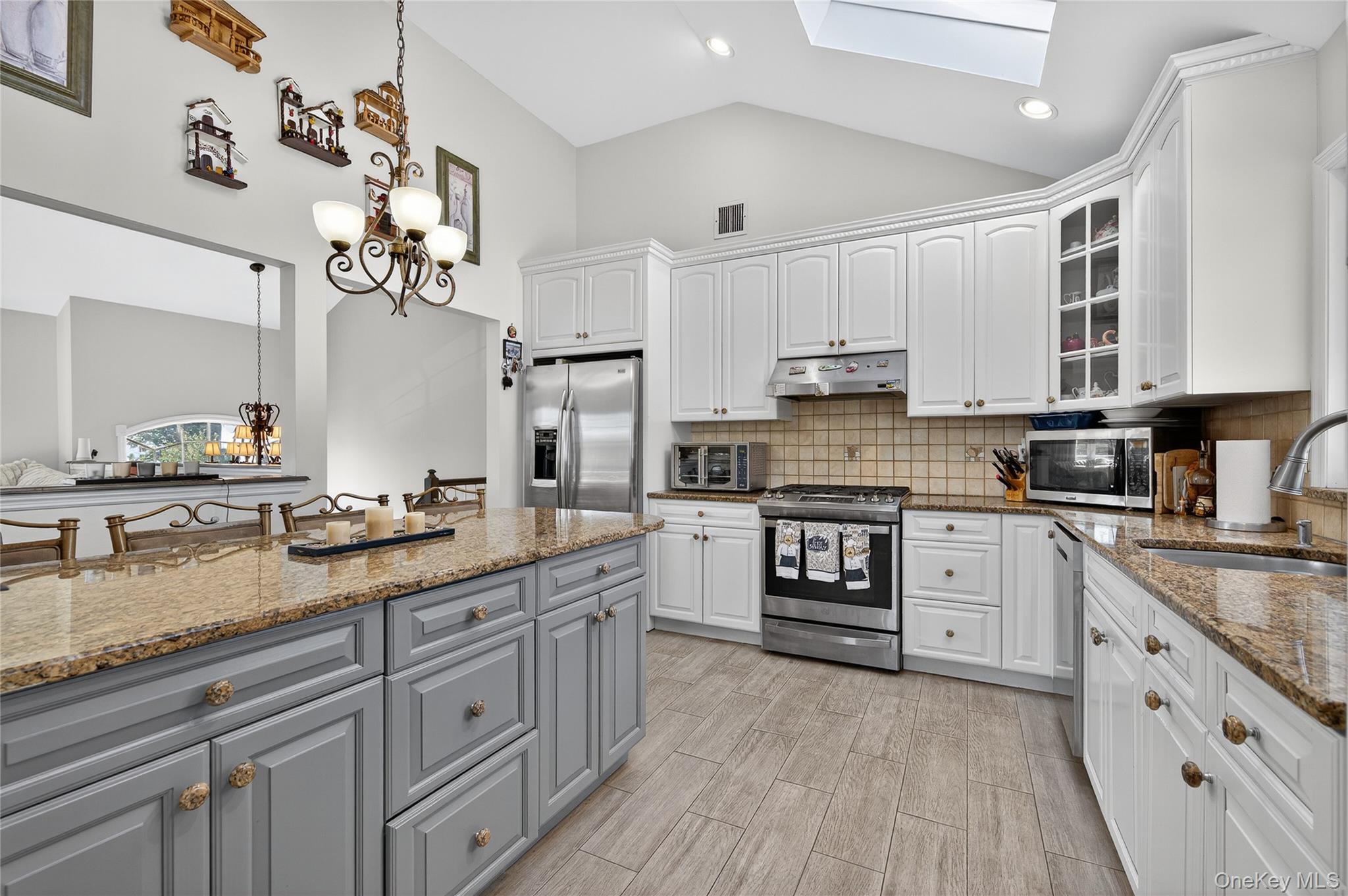 2501 Lancaster Street