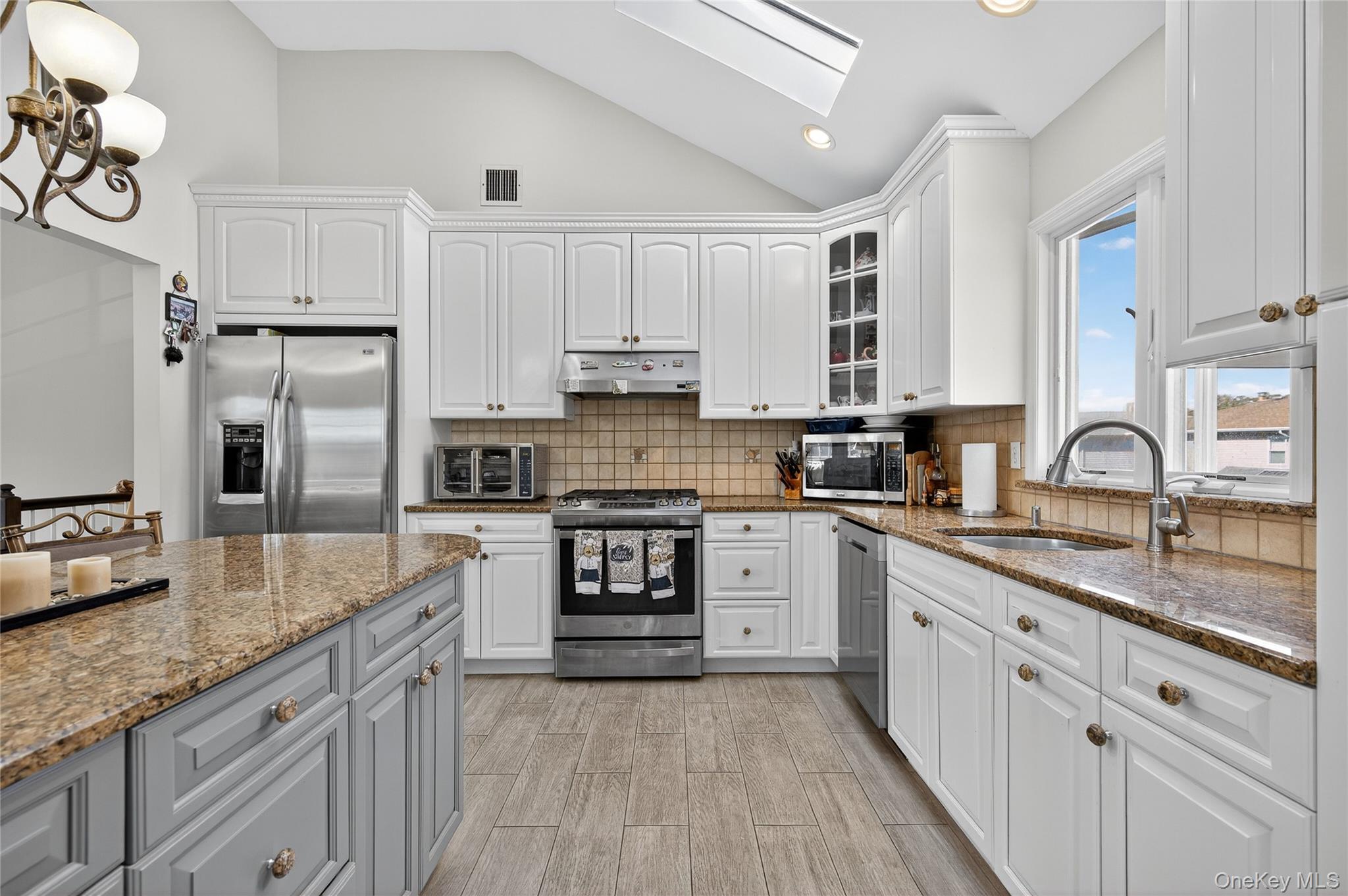 2501 Lancaster Street