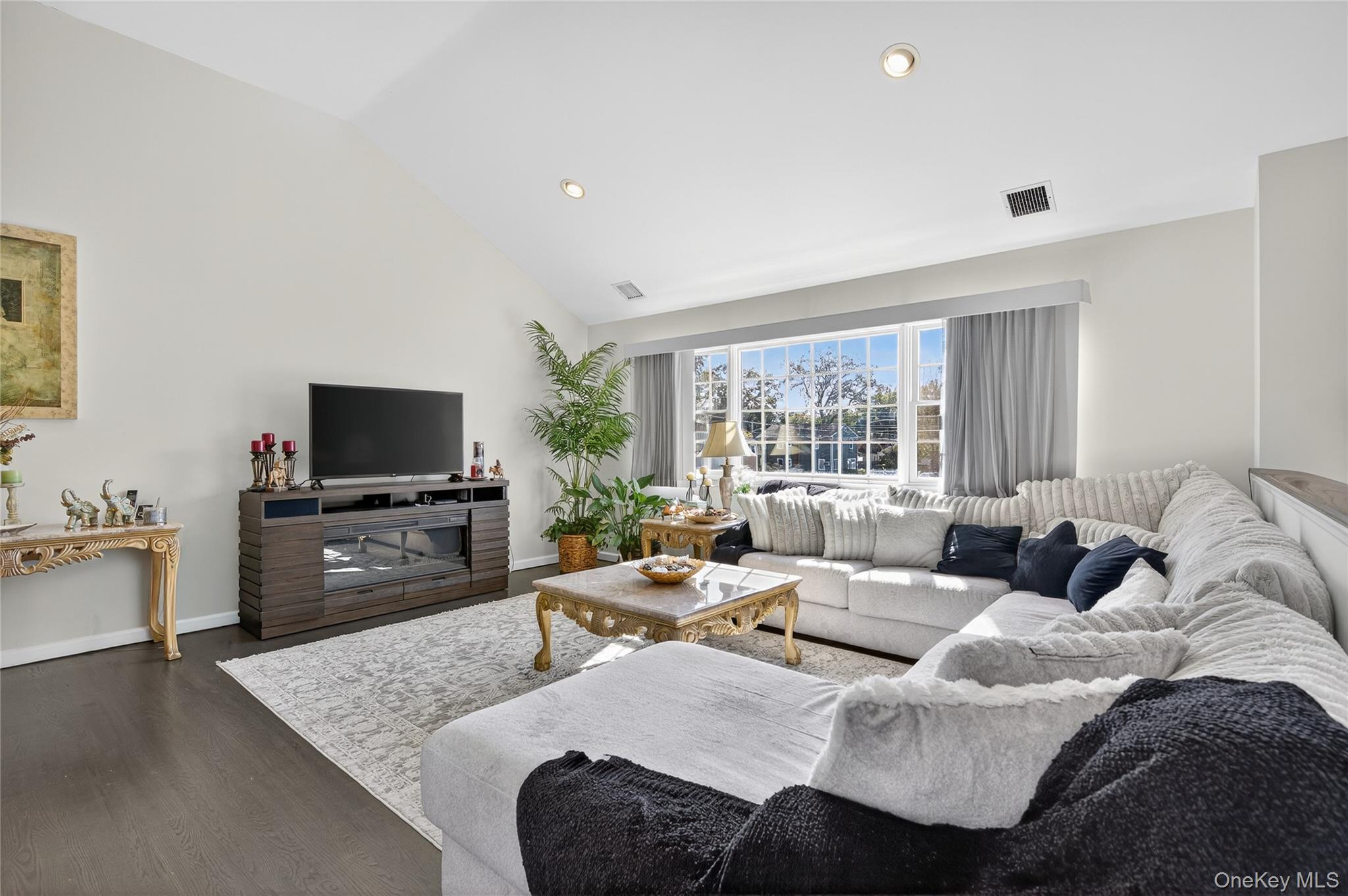 2501 Lancaster Street