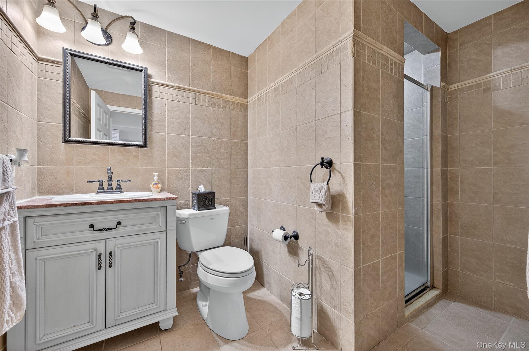 2501 Lancaster Street