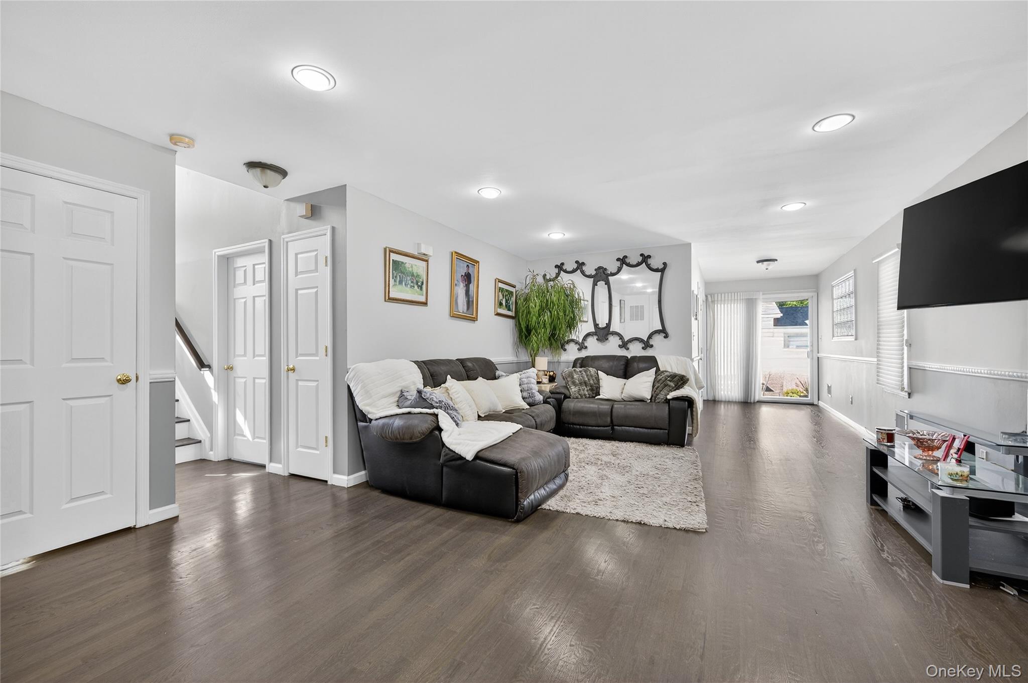 2501 Lancaster Street