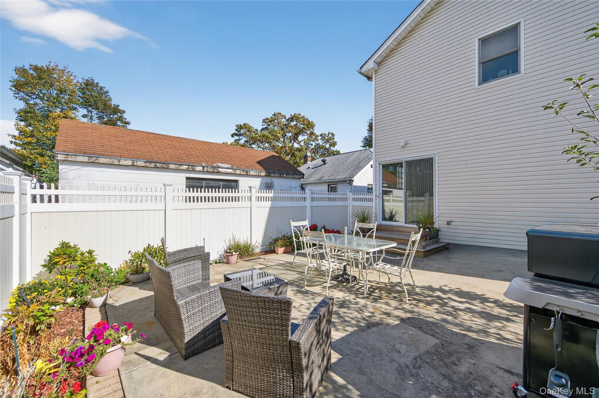 2501 Lancaster Street