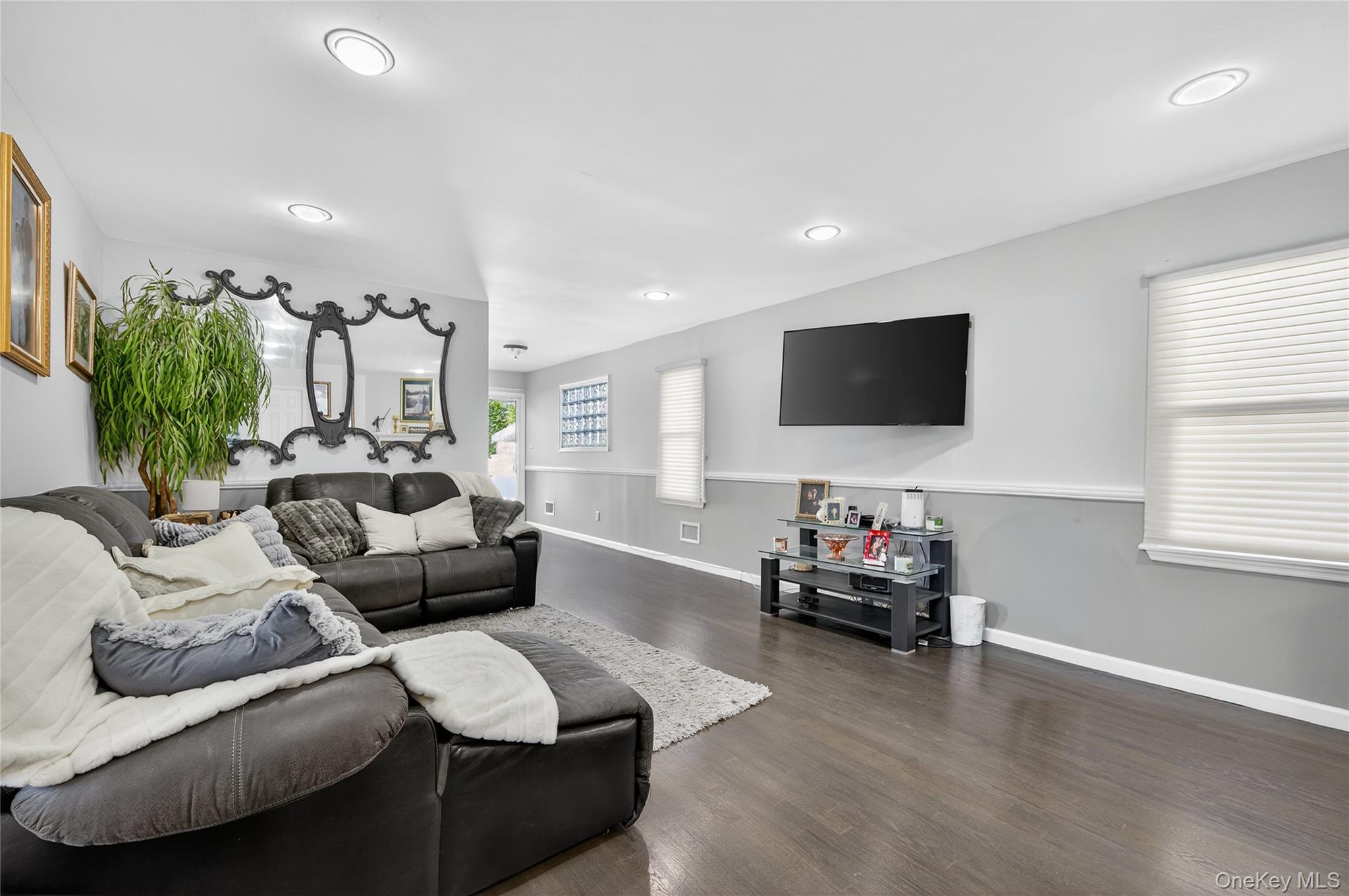 2501 Lancaster Street