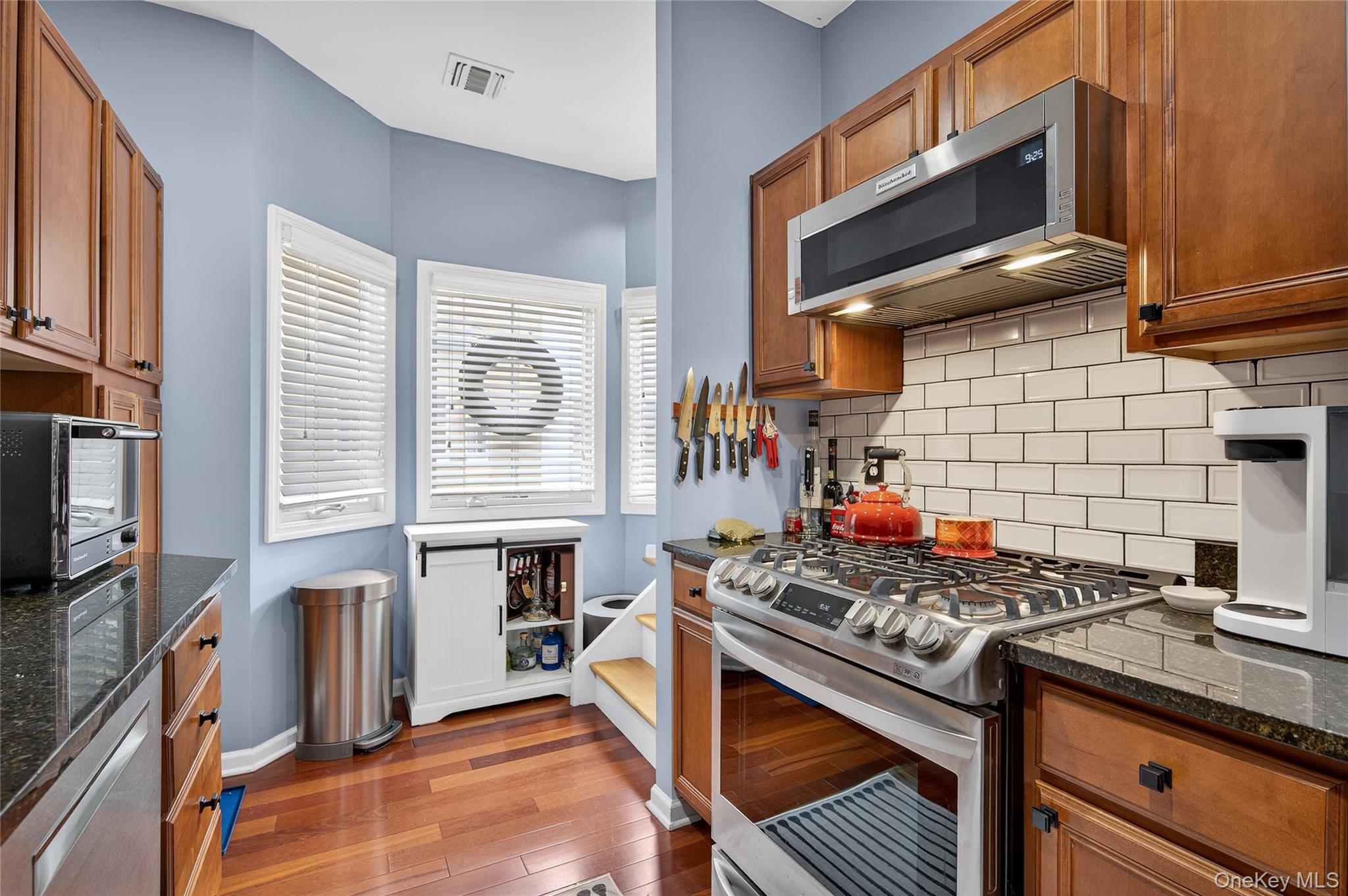 330 Maple Avenue Unit: 19