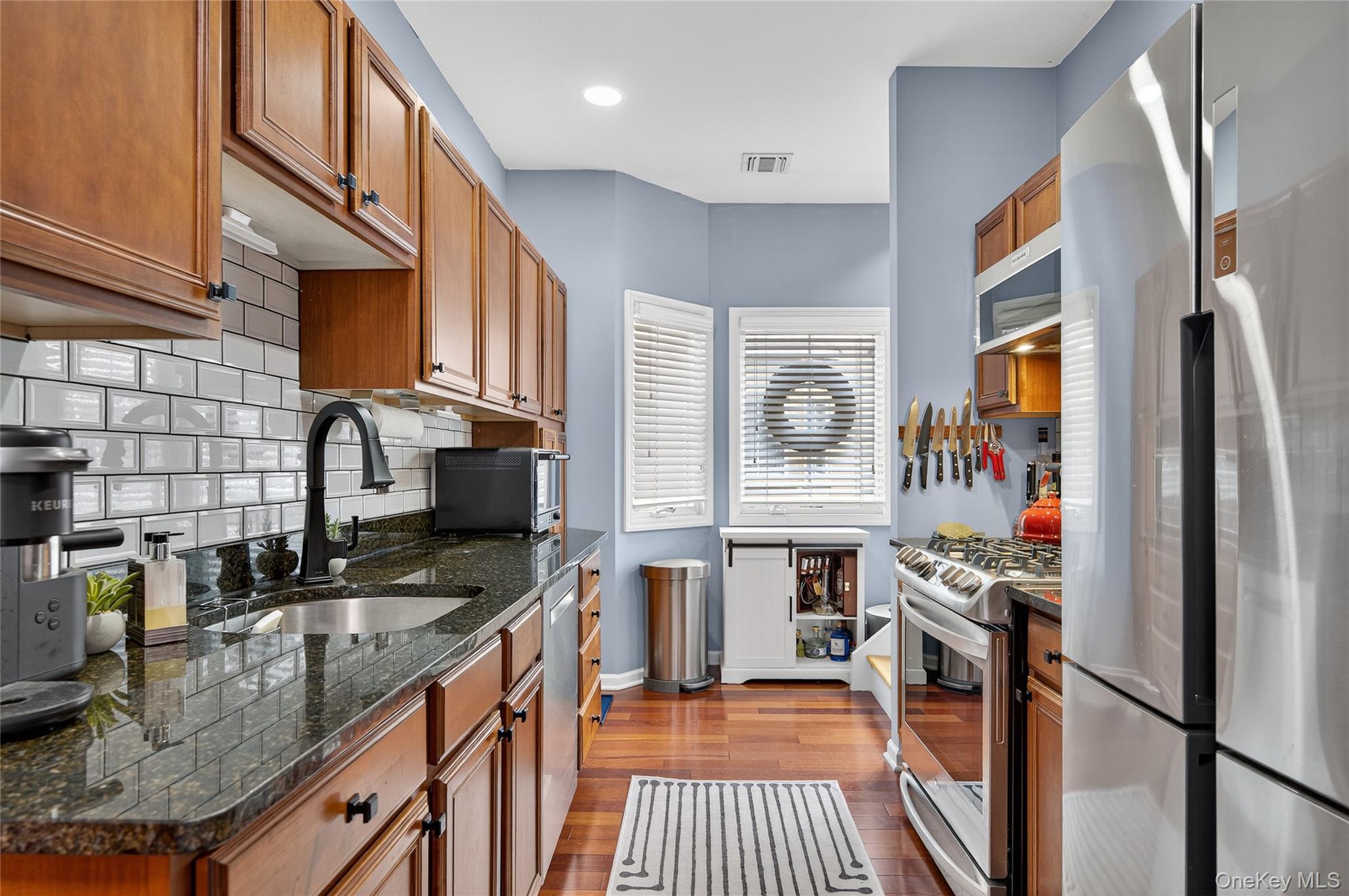 330 Maple Avenue Unit: 19