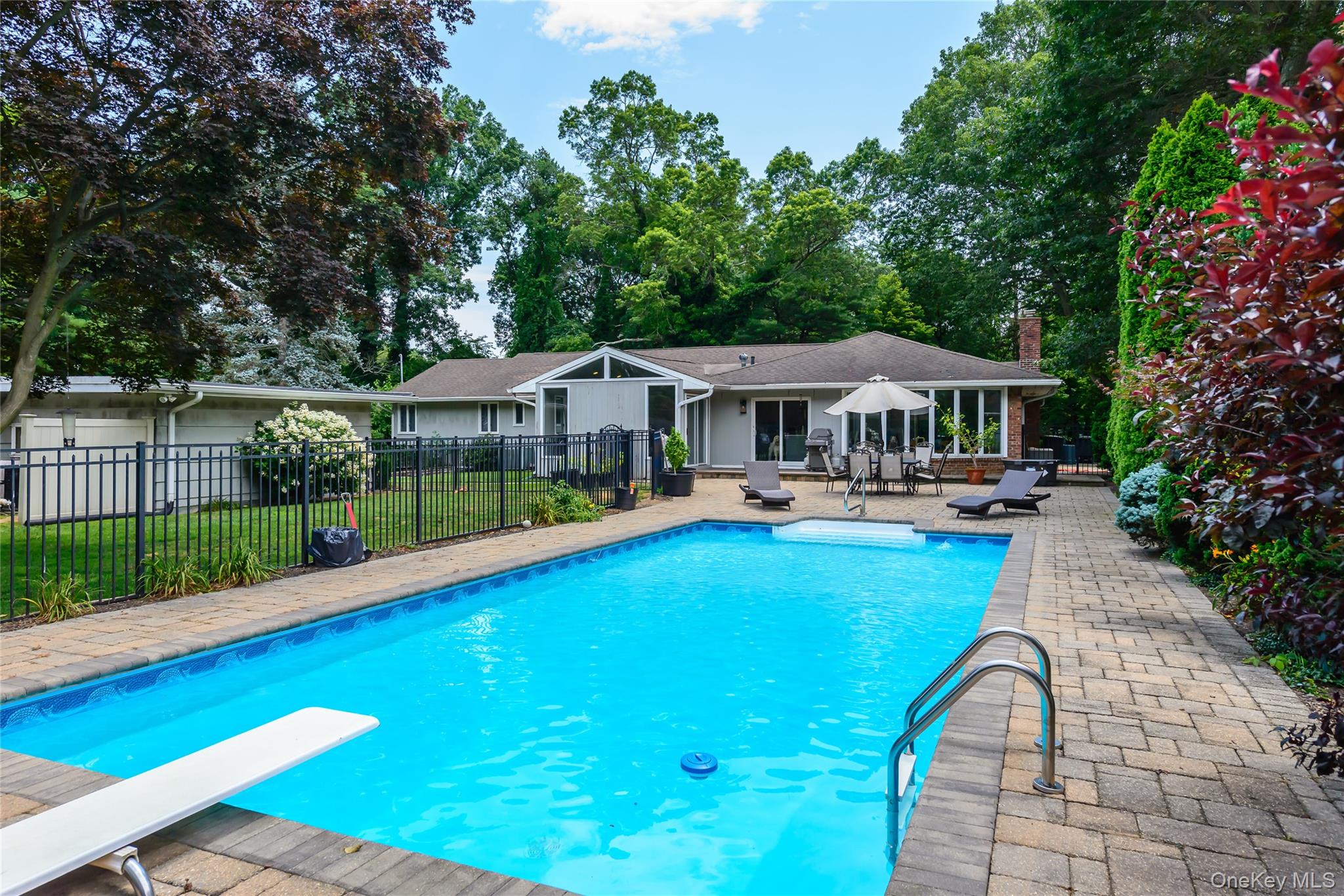 189 Old Westbury Road