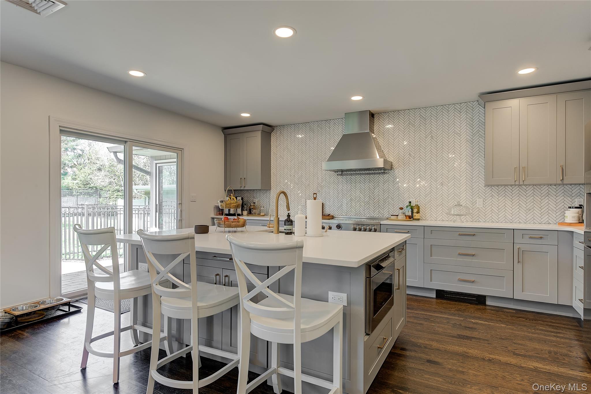 189 Old Westbury Road