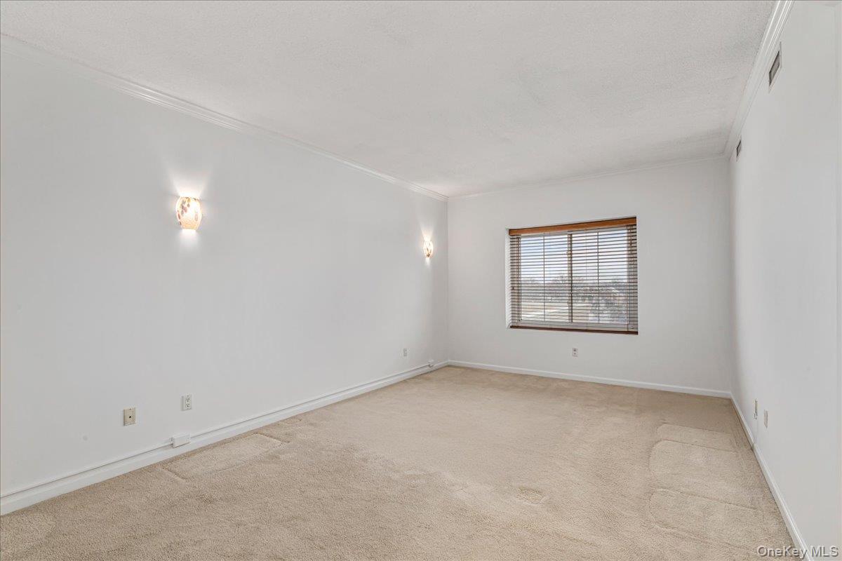 242 Maple Avenue Unit: 601