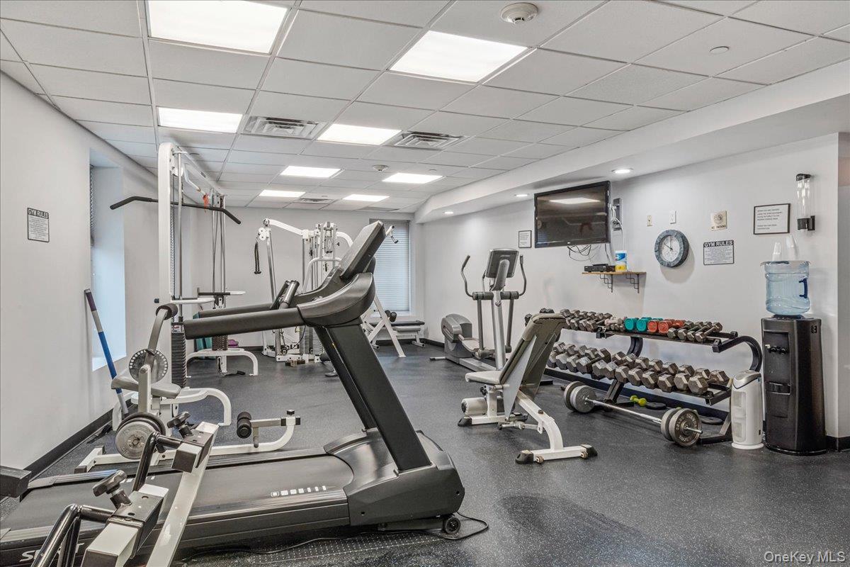 242 Maple Avenue Unit: 601