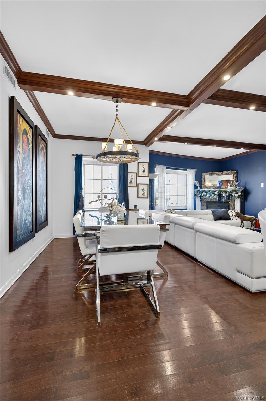 242 Maple Avenue Unit: 601