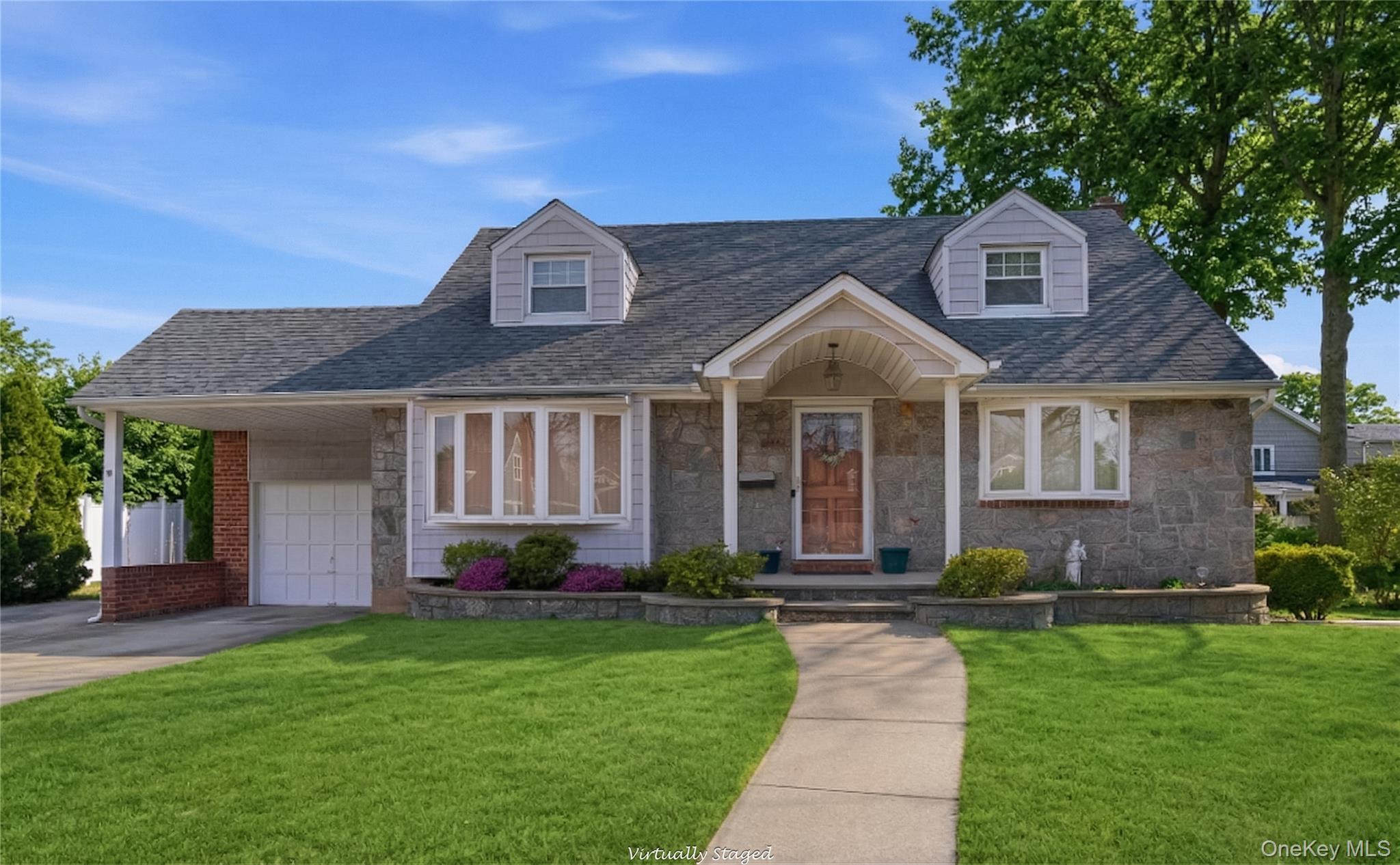 119 Woodoak Drive