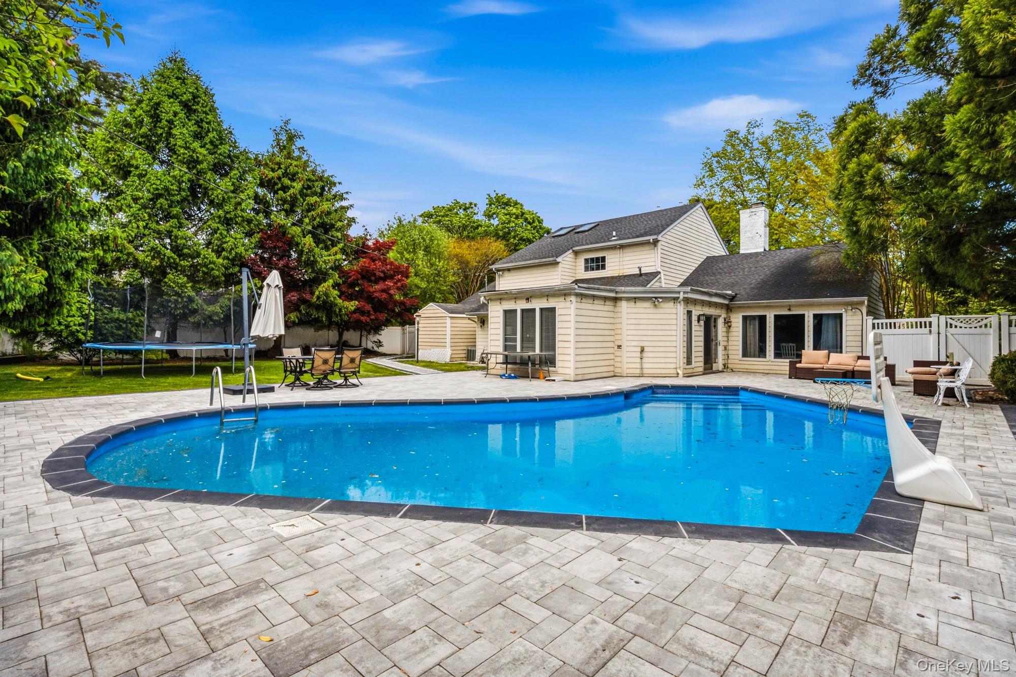 18 Sherwood Lane