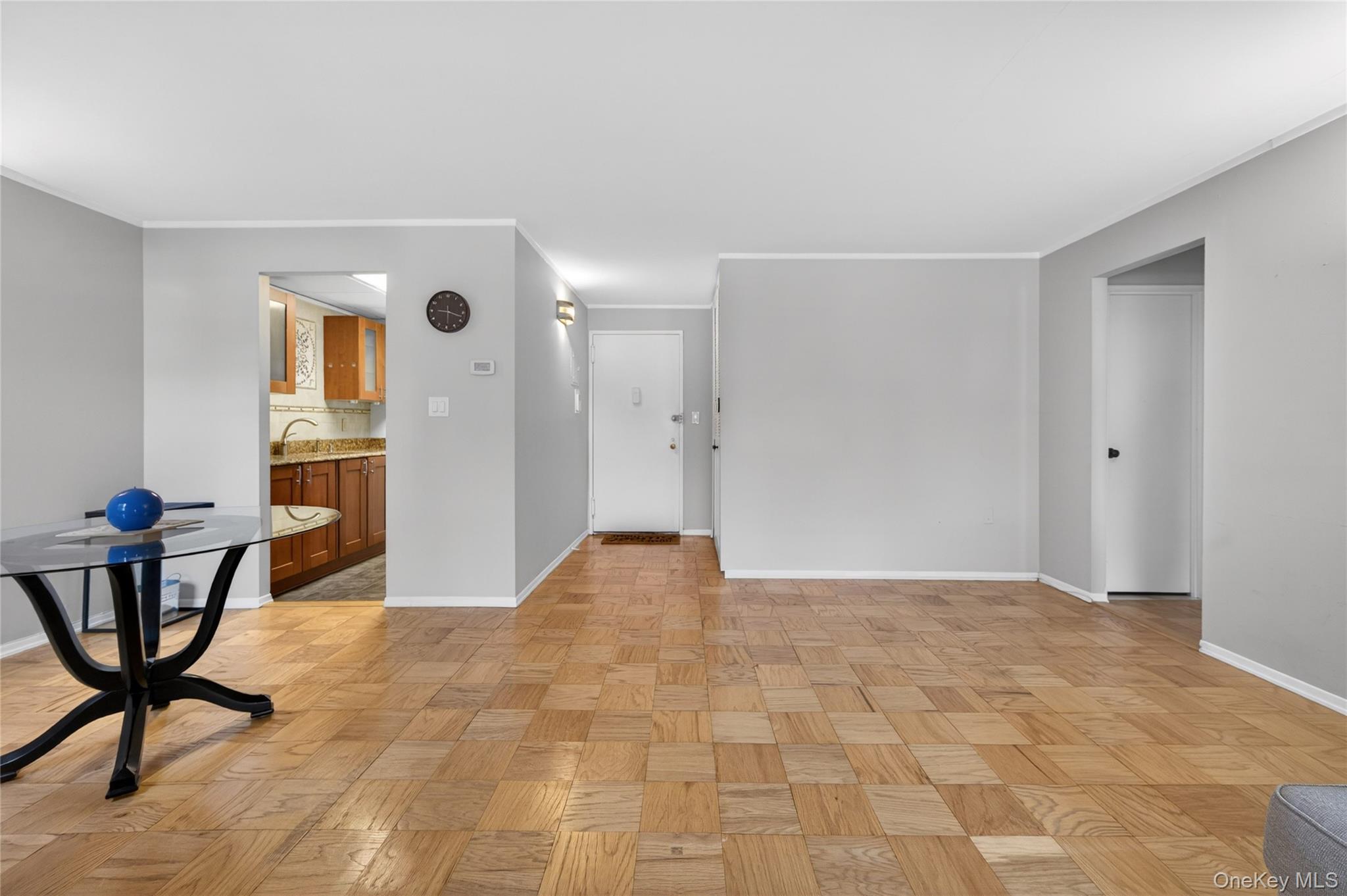 100 Clinton Avenue Unit: 2Y