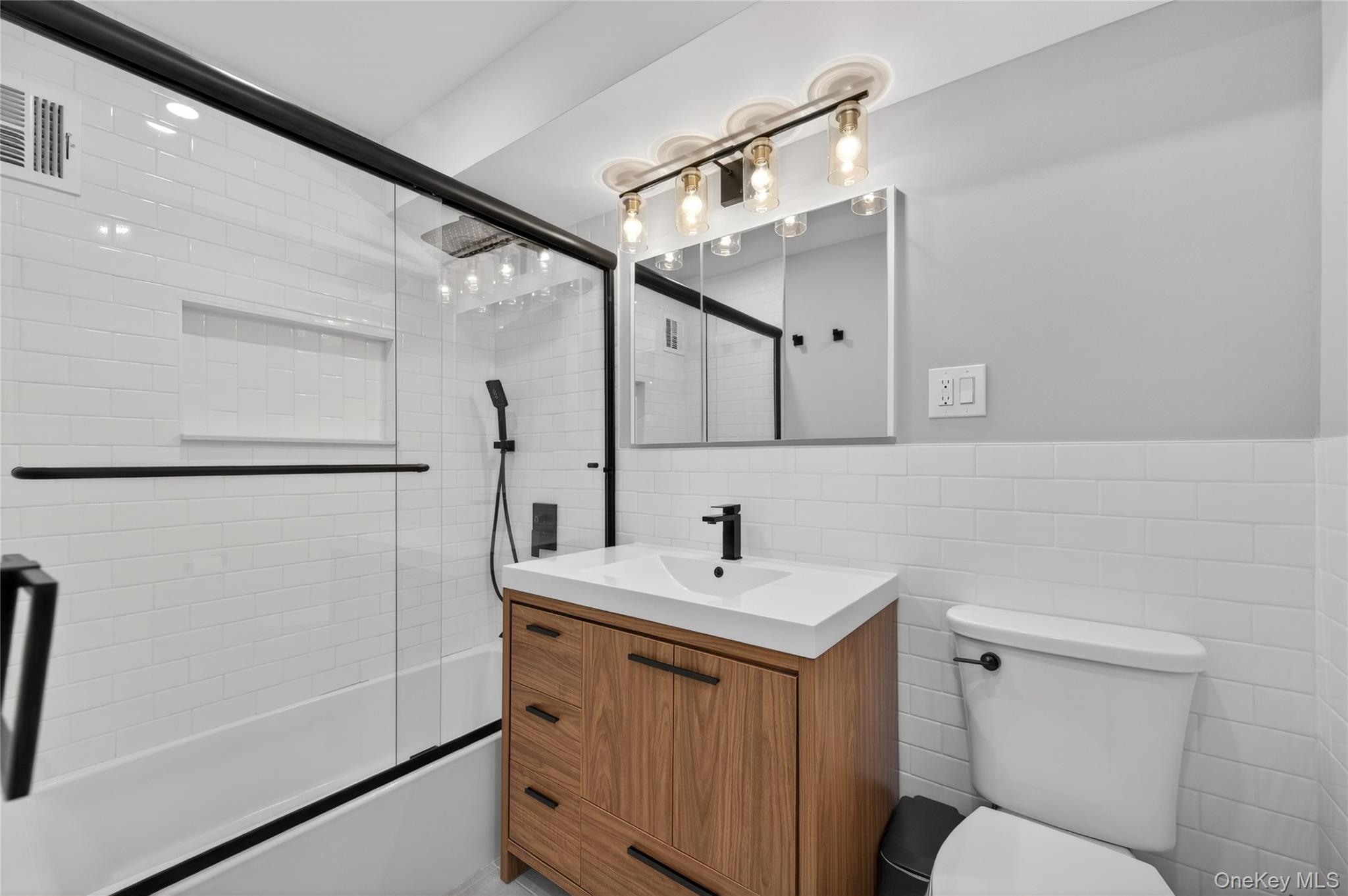 100 Clinton Avenue Unit: 2Y