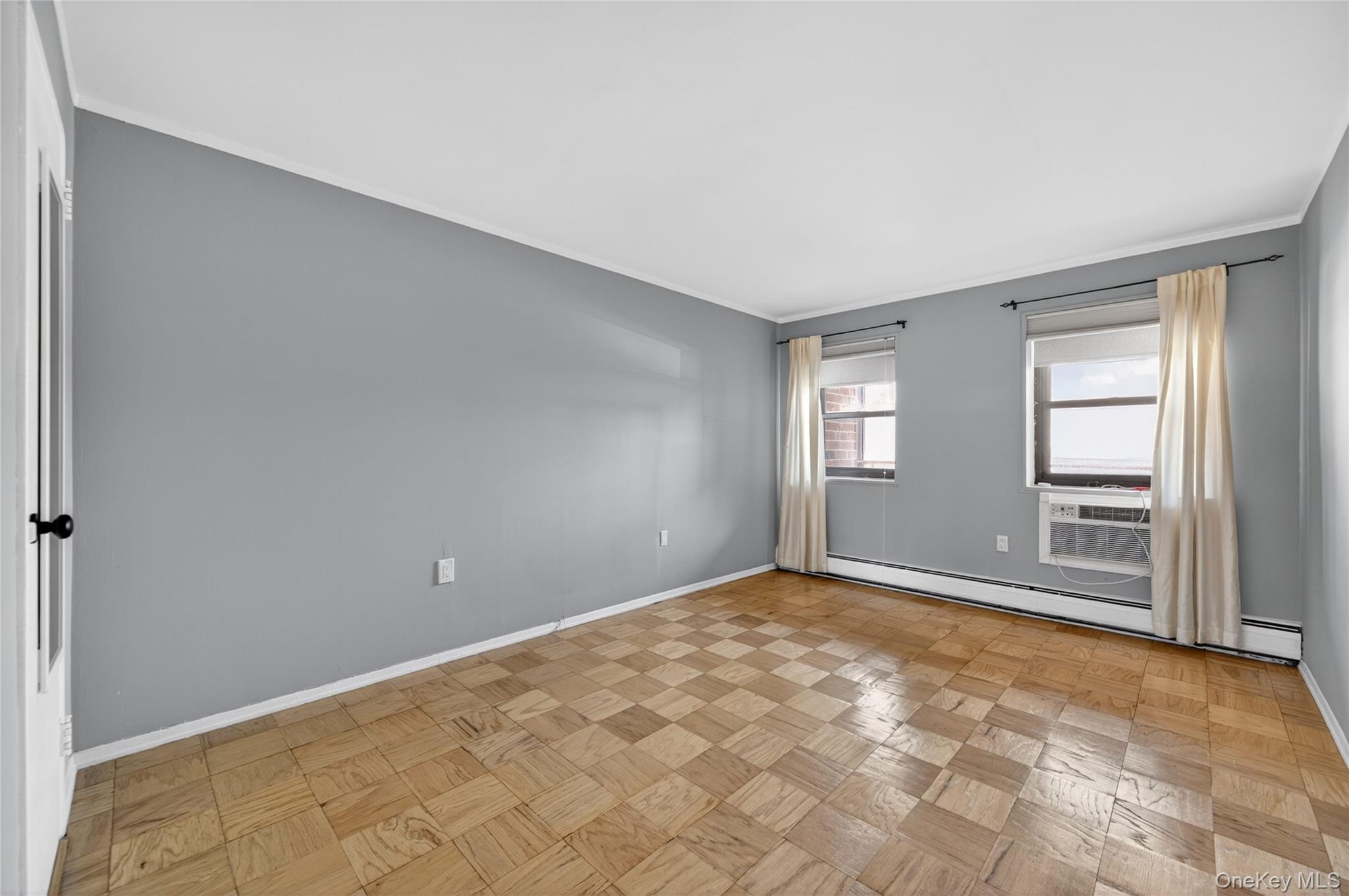 100 Clinton Avenue Unit: 2Y