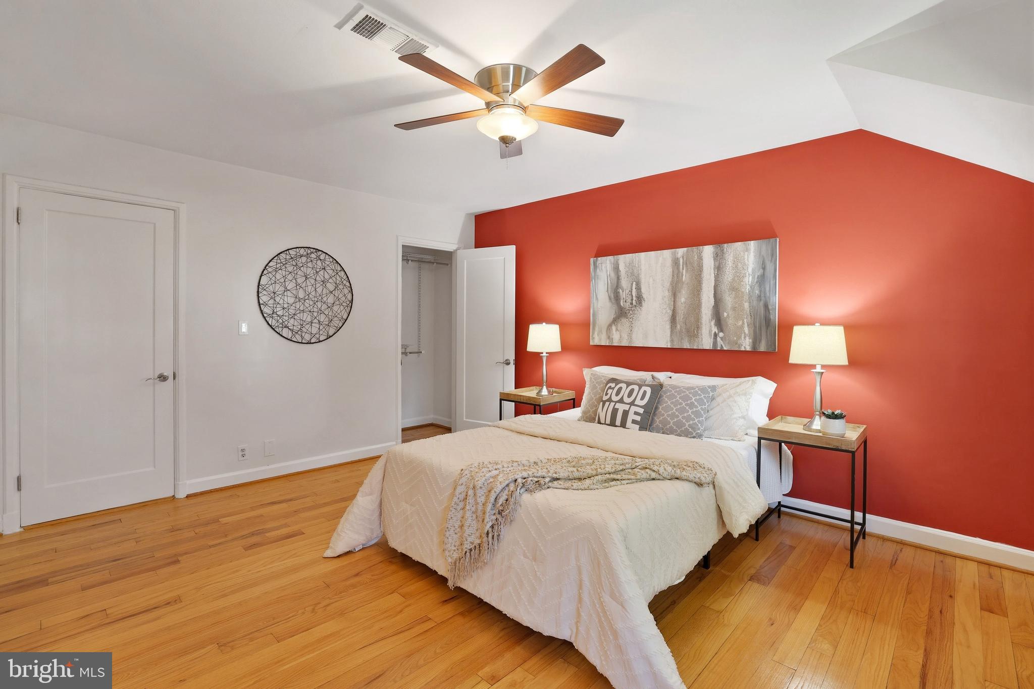 3363 S STAFFORD STREET