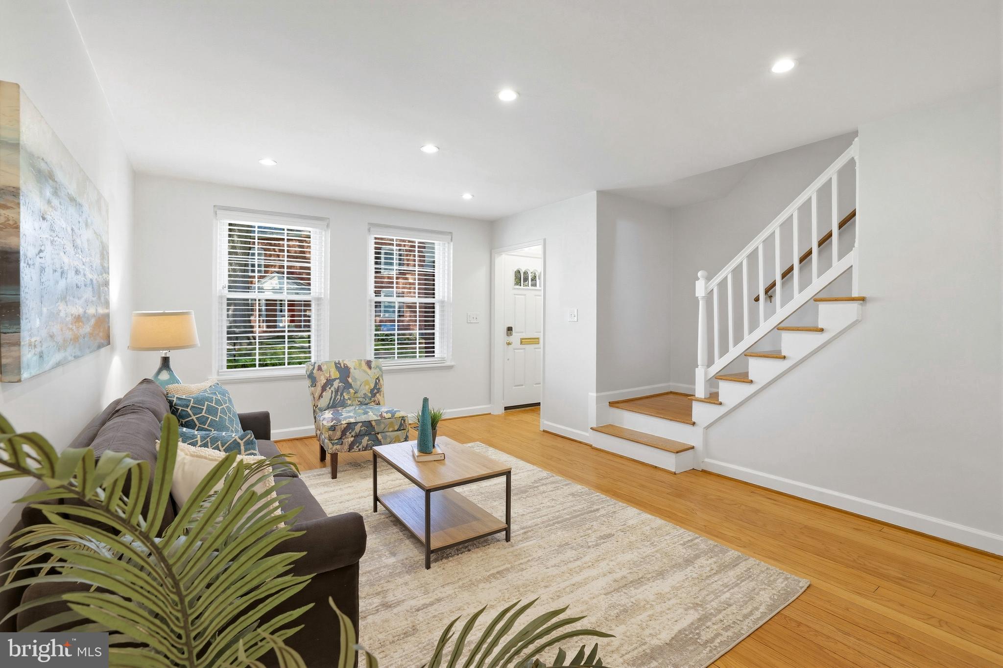 3363 S STAFFORD STREET