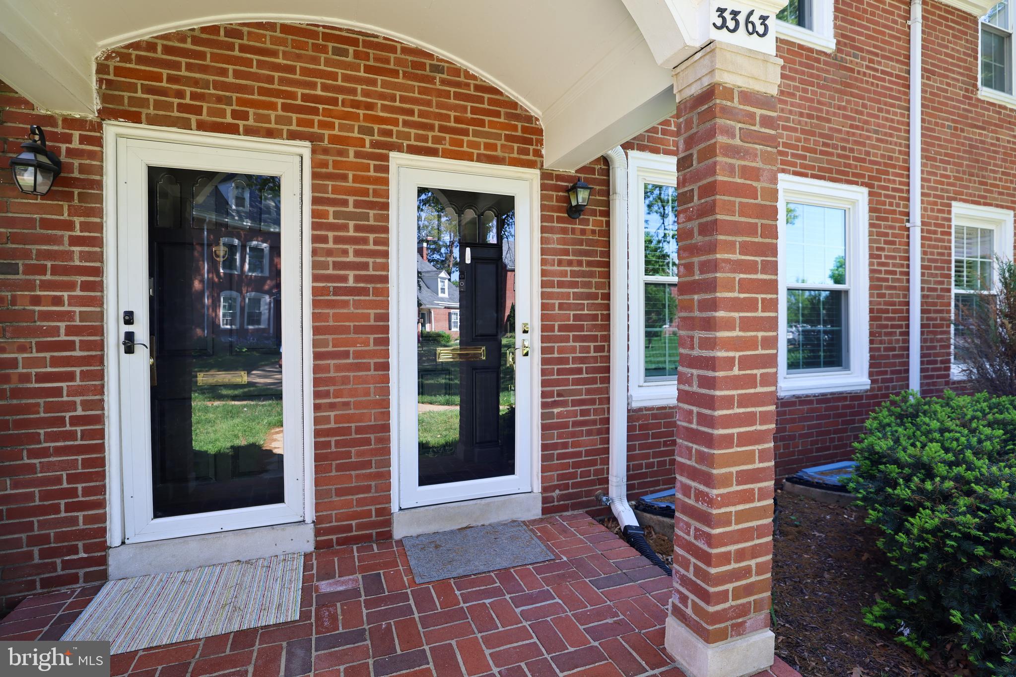 3363 S STAFFORD STREET