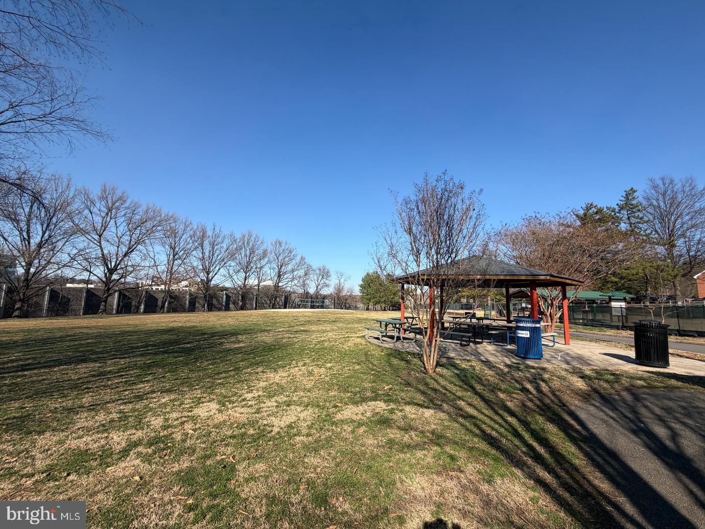 3363 S STAFFORD STREET