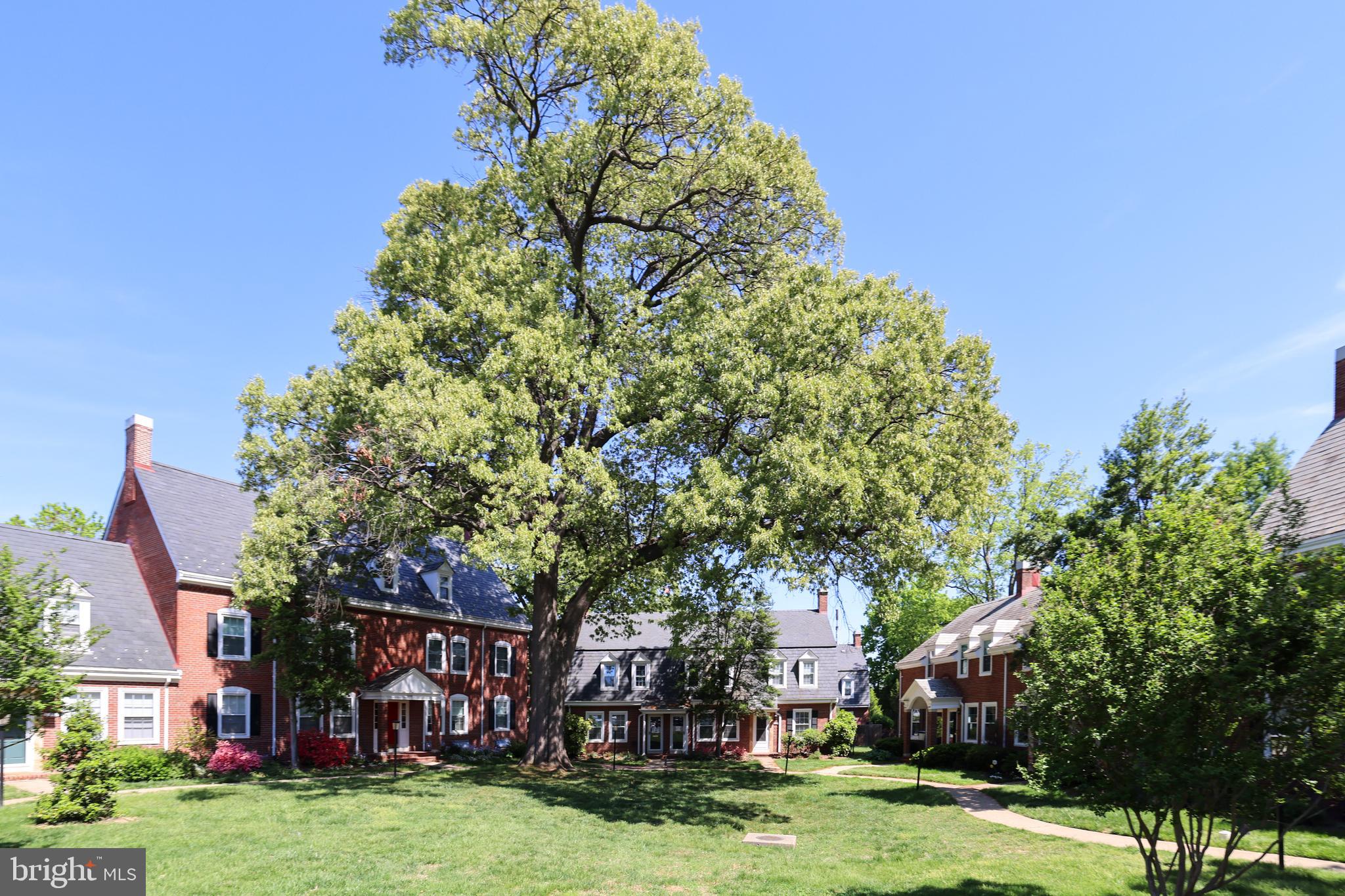 3363 S STAFFORD STREET