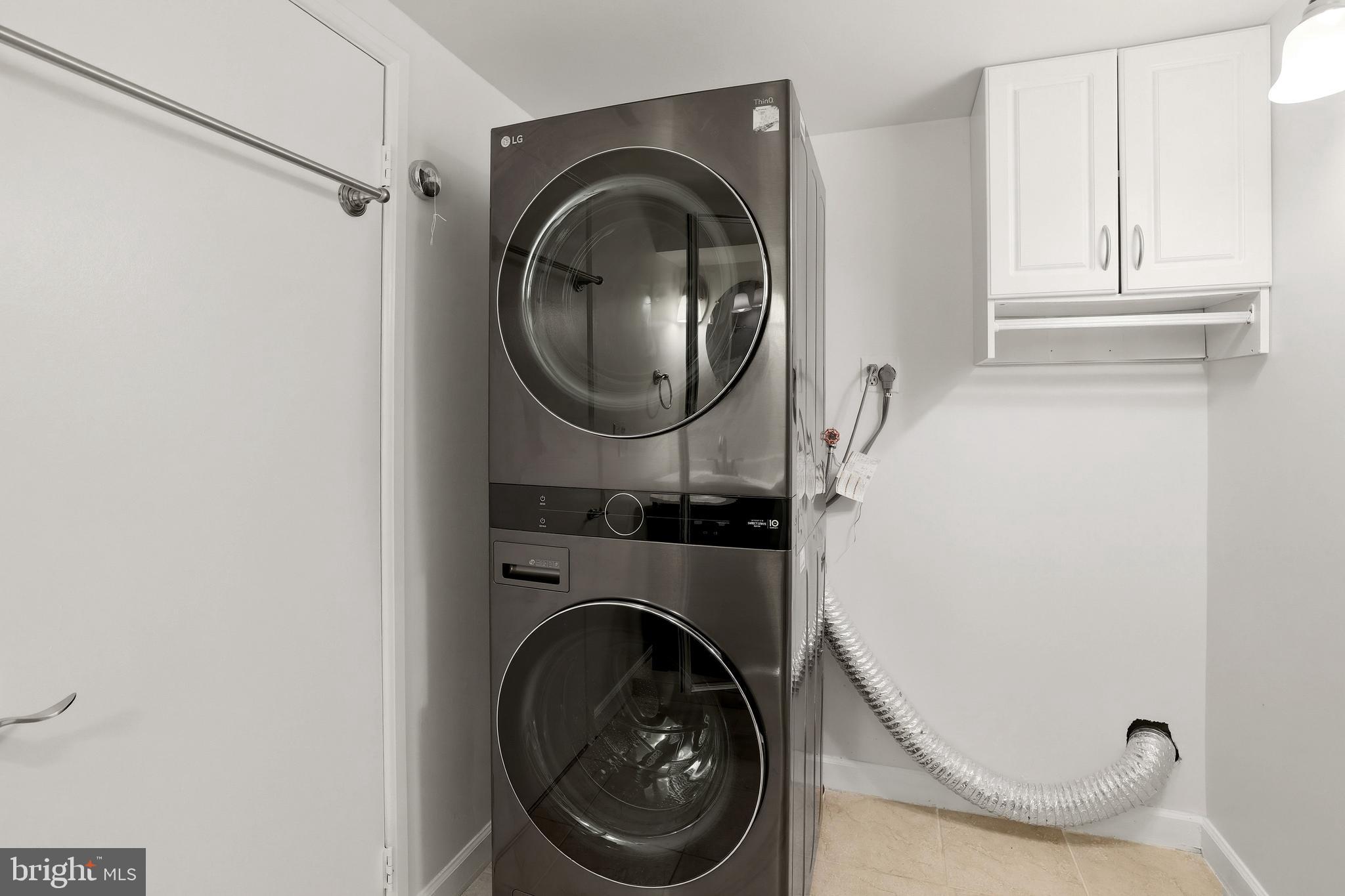 3363 S STAFFORD STREET