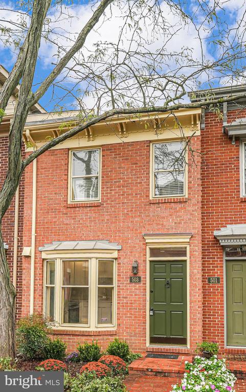 503 Colecroft Ct