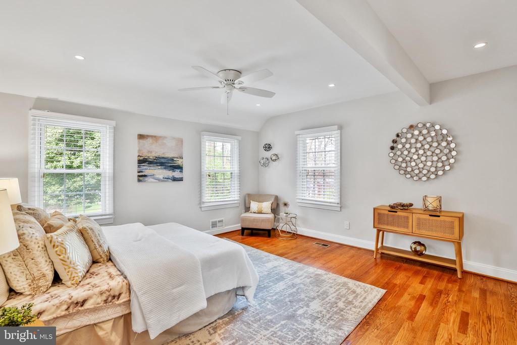 1309 Gibson Pl