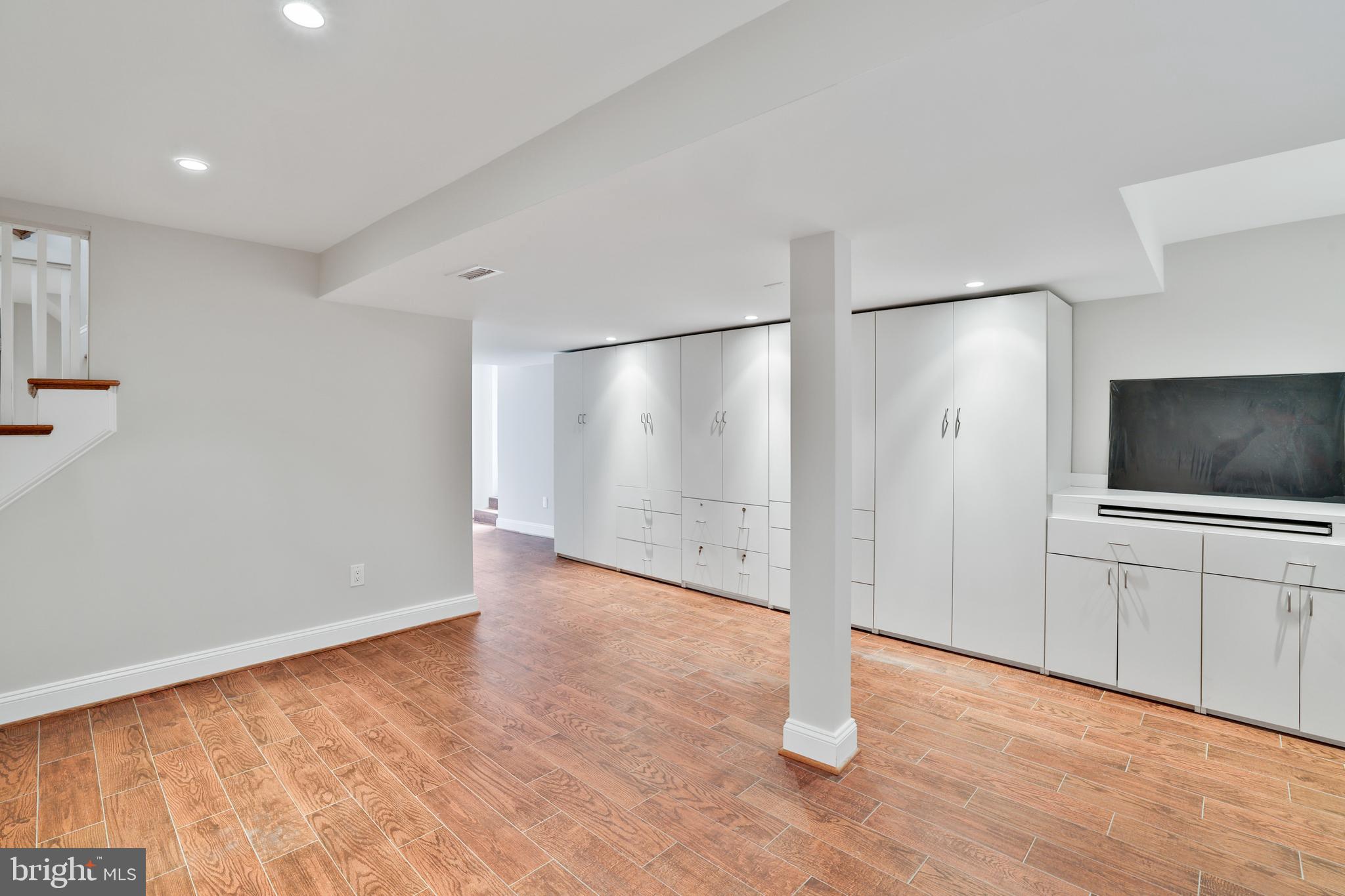 1309 Gibson Pl