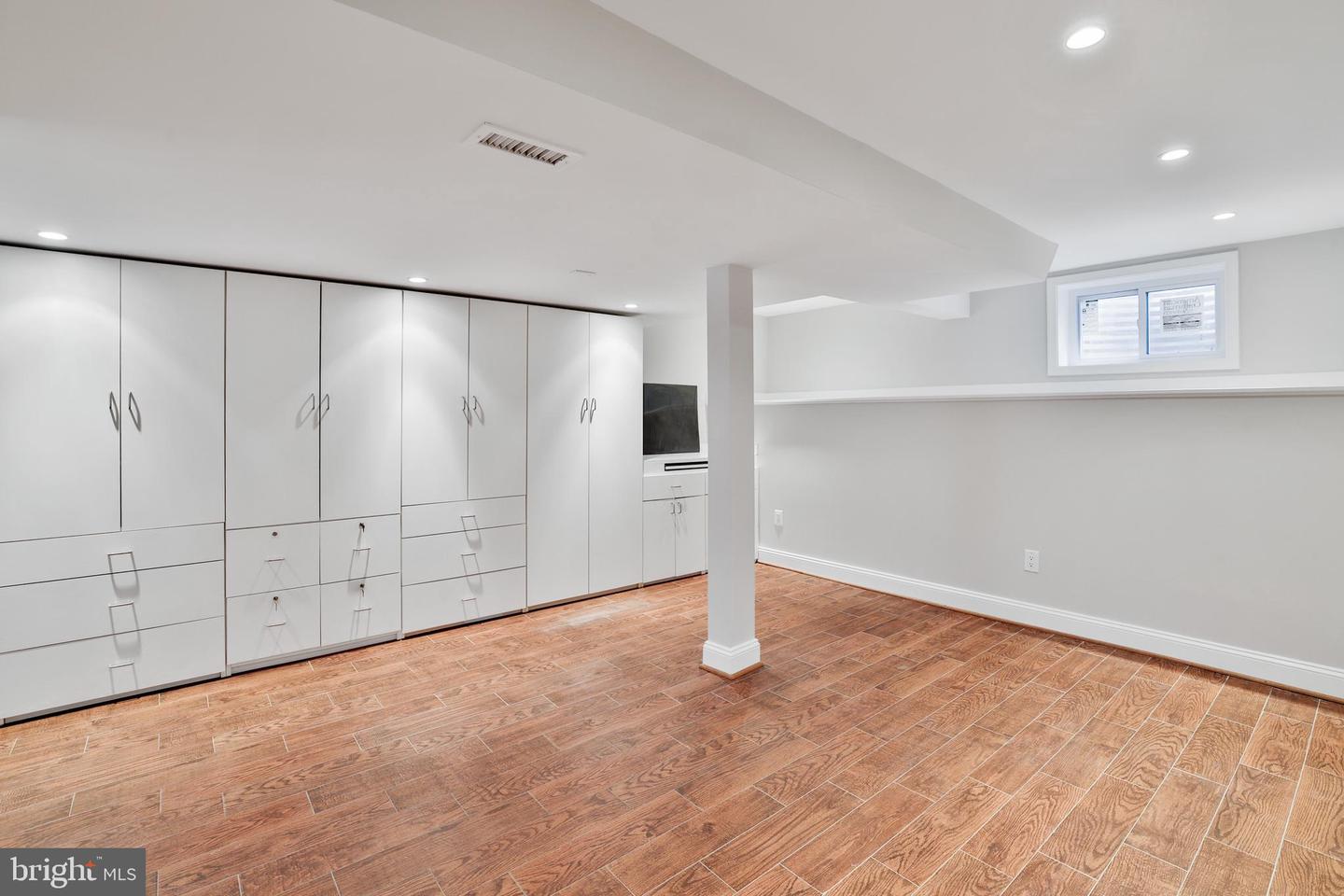 1309 Gibson Pl