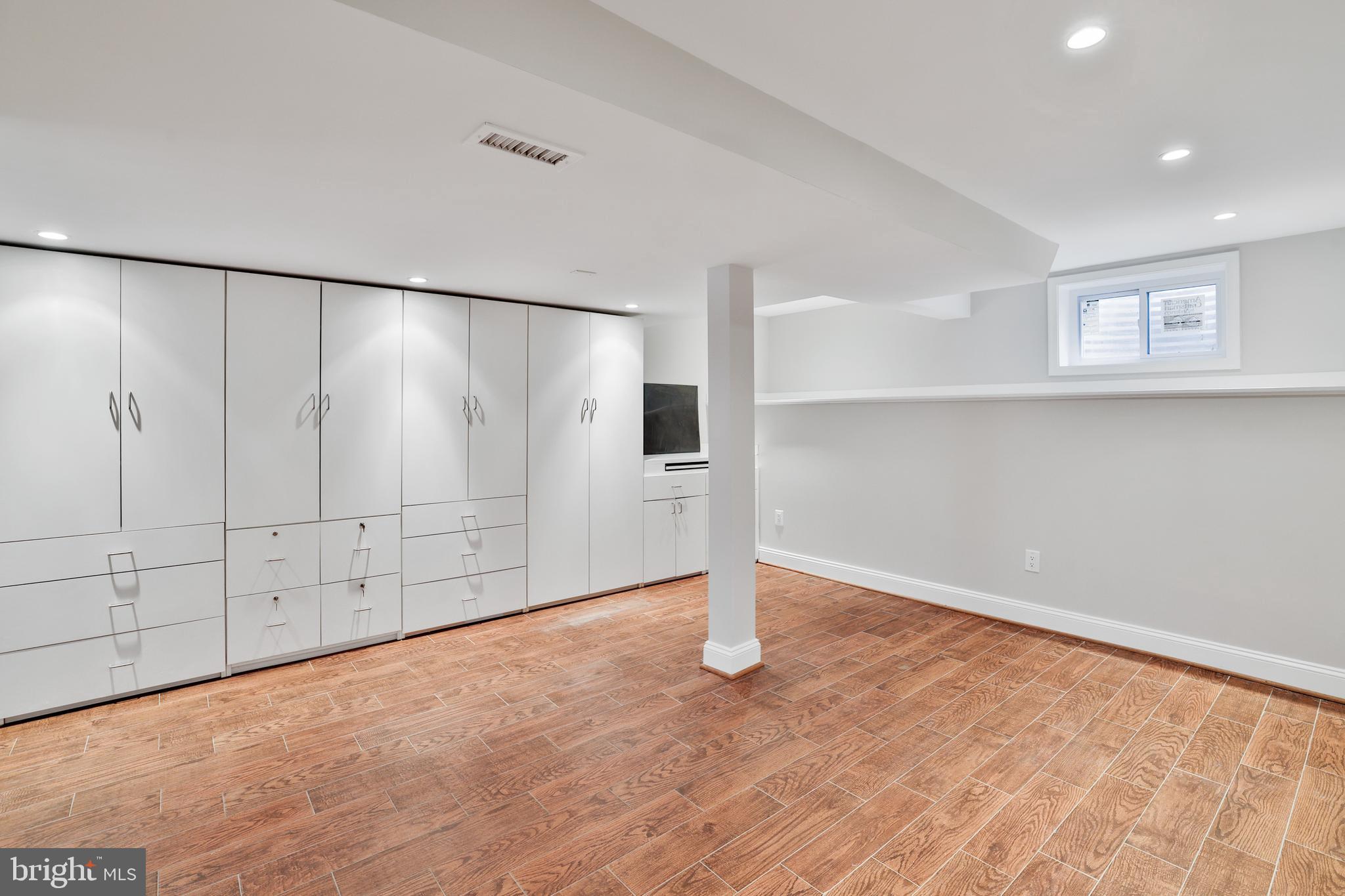 1309 Gibson Pl