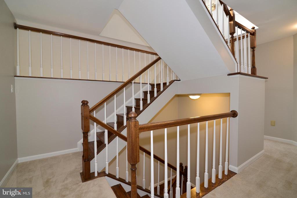 10200 ASPEN WILLOW DRIVE