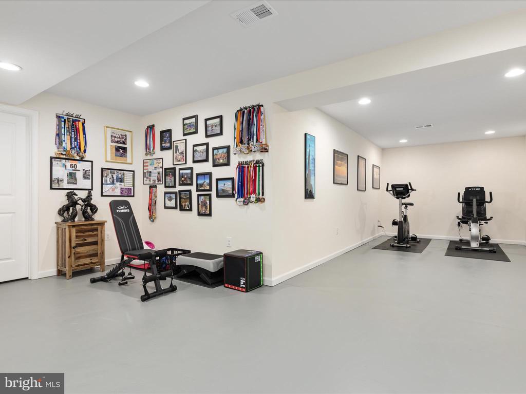 4116 EDDY COURT