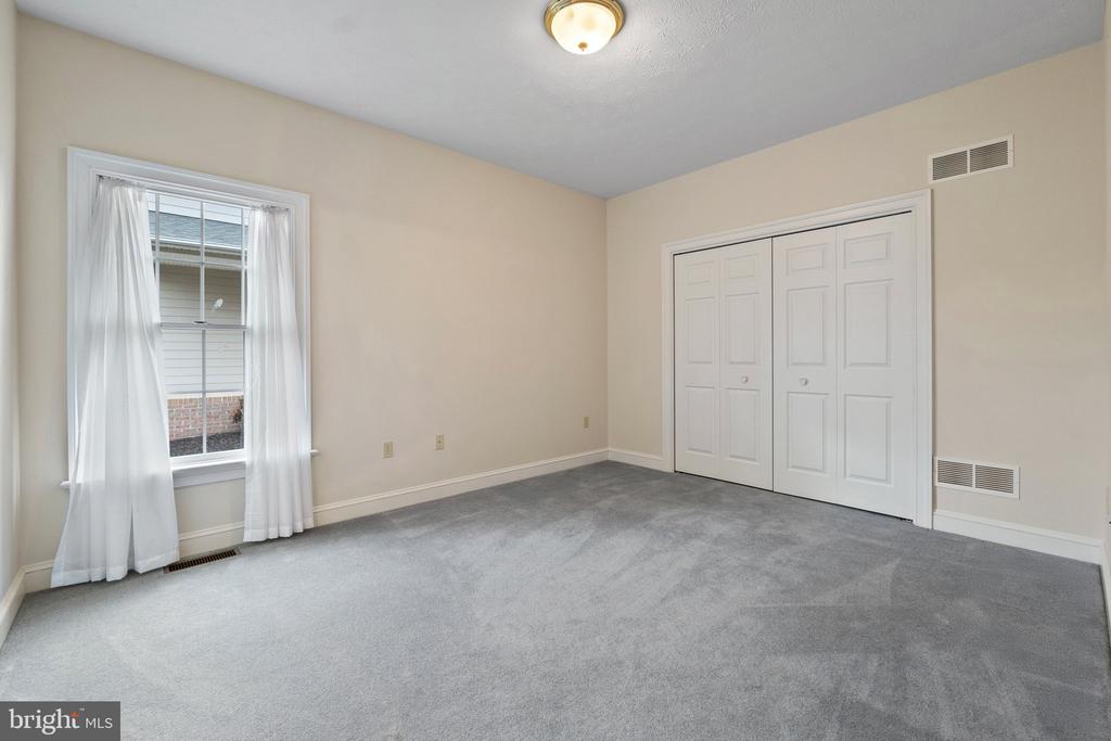 107 Dewberry Dr